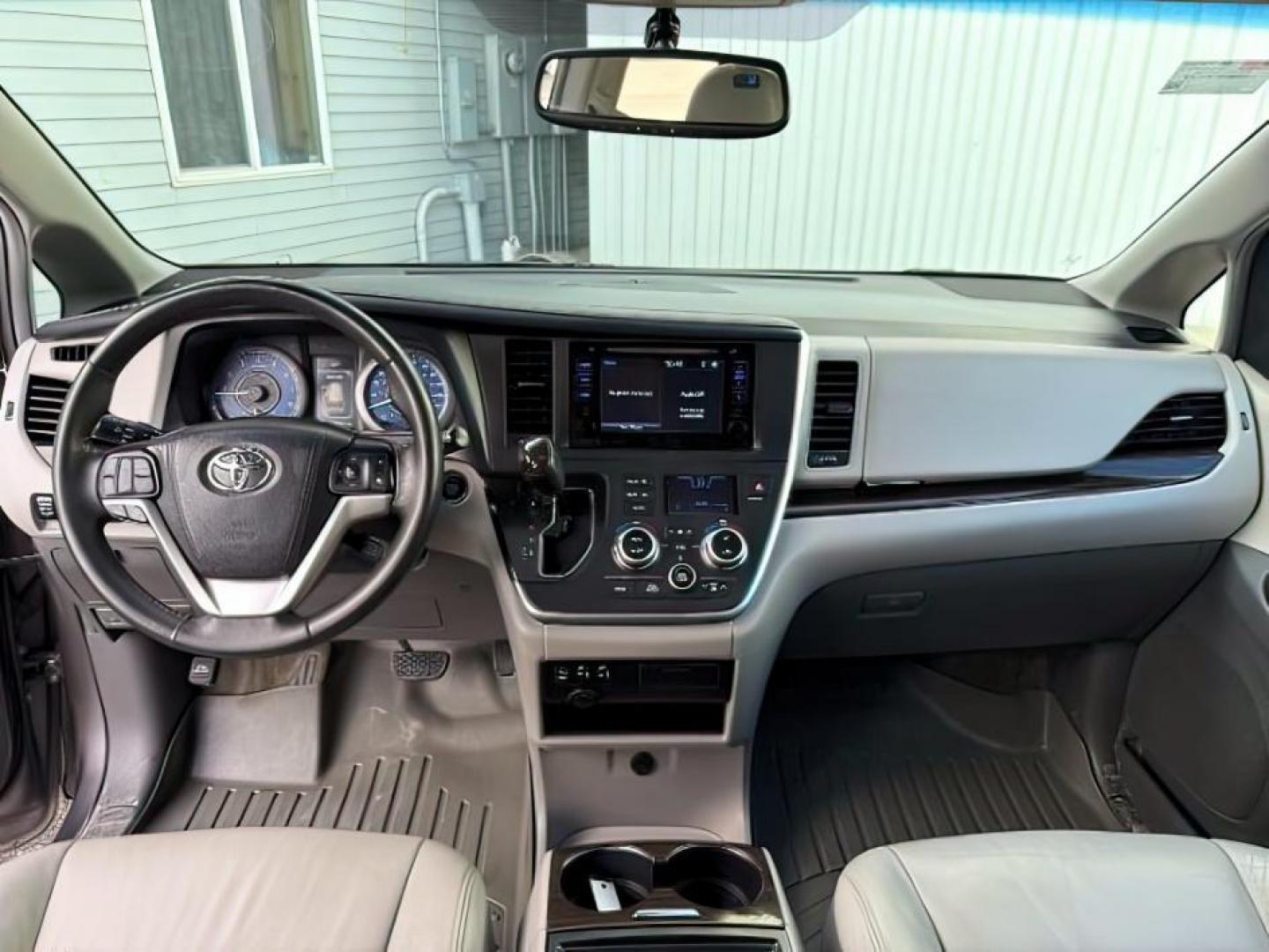 2017 GRAY /LEATHER Toyota Sienna XLE 7 Passenger | XLE 8 Passenger | XLE Premium 8 Passenger | Limited 7 Pas (5TDYZ3DC1HS) with an 3.5L V-6 port/direct injection engine, AUTOMATIC transmission, located at 1235 N Woodruff Ave., Idaho Falls, 83401, (208) 523-1053, 43.507172, -112.000488 - At Timberline Auto, finding a great deal on your next vehicle is always easy! Our experienced sales staff's goal is to help find you the right vehicle at the right price! Our knowledgeable finance department has options for almost any credit score. We offer extended service contract options to prote - Photo#21