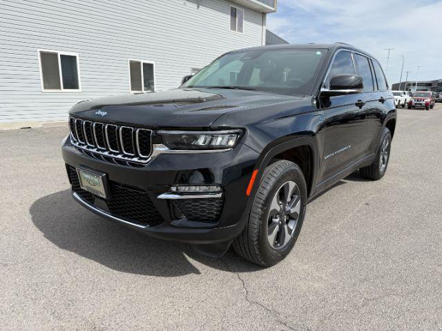 photo of 2022 Jeep Grand Cherokee 4xe Limited 4x4