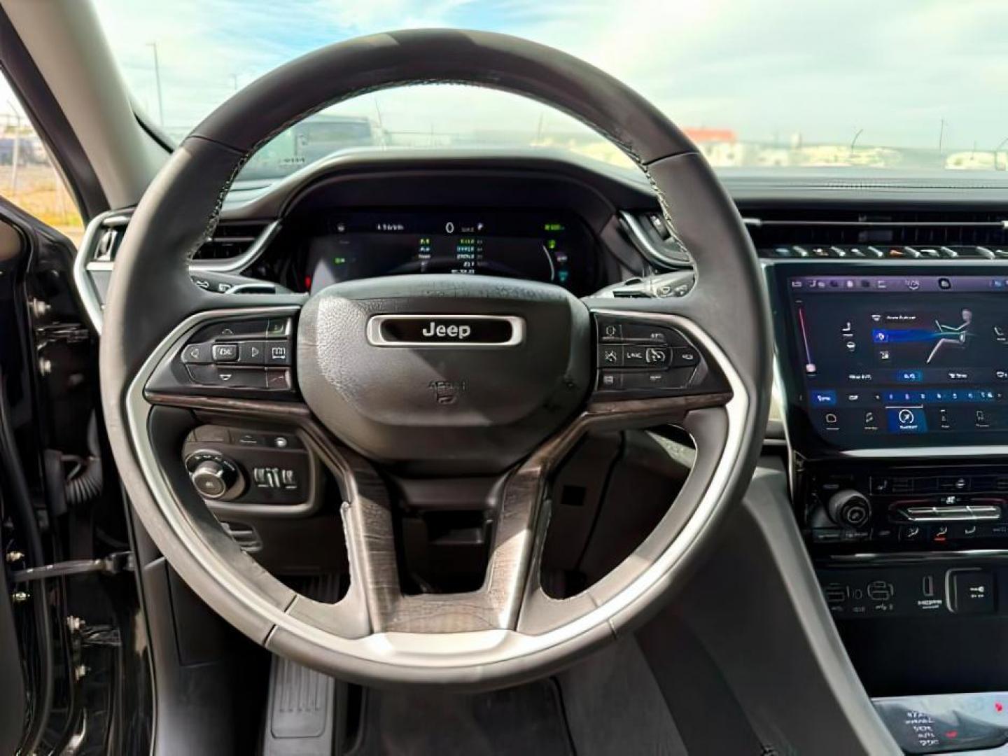 2022 BLACK /Global Black Jeep Grand Cherokee 4xe (1C4RJYB63N8) with an 2L I-4 HYBRID engine, Automatic transmission, located at 1175 N Woodruff Ave, Idaho Falls, ID, 83401, 43.506901, -111.999657 - At Timberline Auto, finding a great deal on your next vehicle is always easy! Our experienced sales staff's goal is to help find you the right vehicle at the right price! Our knowledgeable finance department has options for almost any credit score. We offer extended service contract options to prote - Photo#17