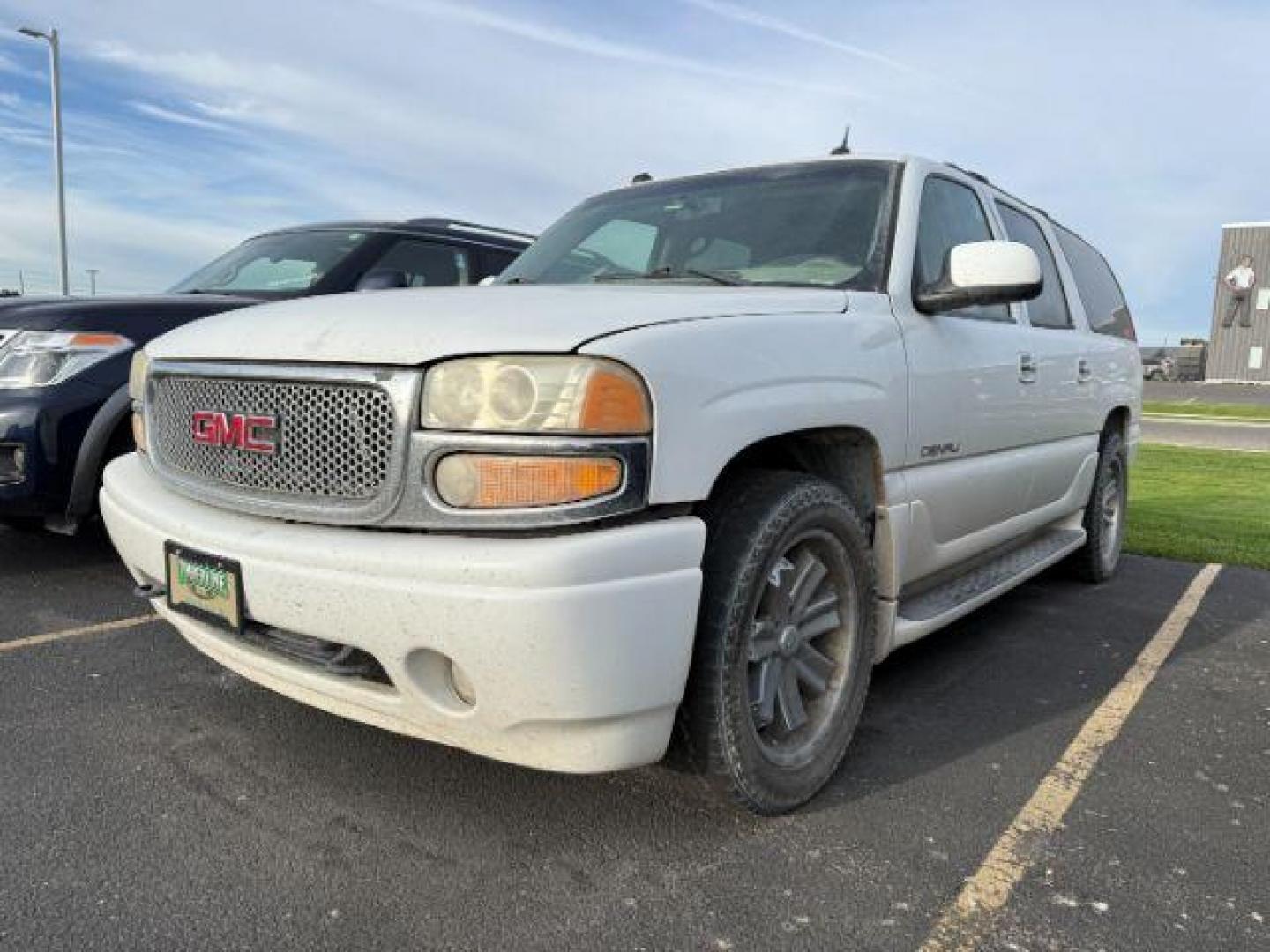 2005 Summit White /Stone Gray GMC Yukon XL 1500 (1GKFK66U35J) with an Vortec 6L V-8 regular unleaded engine, Automatic transmission, located at 1175 N Woodruff Ave, Idaho Falls, ID, 83401, 43.506901, -111.999657 - At Timberline Auto, finding a great deal on your next vehicle is always easy! Our experienced sales staff's goal is to help find you the right vehicle at the right price! Our knowledgeable finance department has options for almost any credit score. We offer extended service contract options to prote - Photo#1