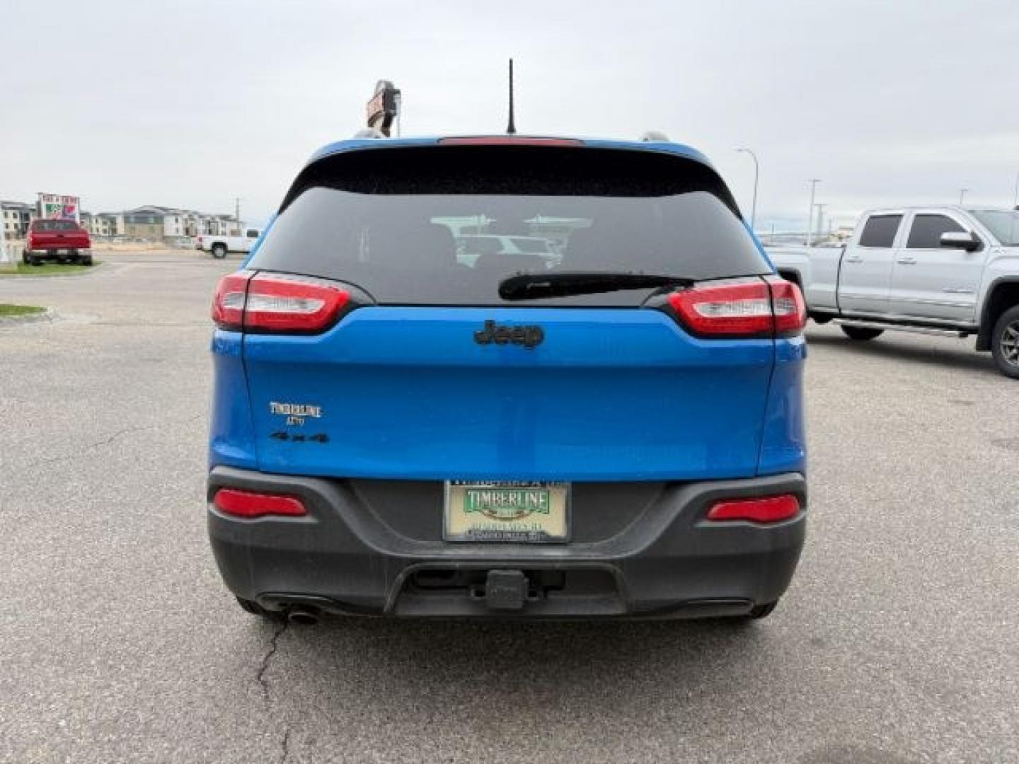 2017 Hydro Blue Pearlcoat /Black Jeep Cherokee Altitude 4x4 (1C4PJMAB4HW) with an Tigershark MultiAir 2.4L I-4 variable valve contro engine, AUTOMATIC transmission, located at 1235 N Woodruff Ave., Idaho Falls, 83401, (208) 523-1053, 43.507172, -112.000488 - At Timberline Auto, finding a great deal on your next vehicle is always easy! Our experienced sales staff's goal is to help find you the right vehicle at the right price! Our knowledgeable finance department has options for almost any credit score. We offer extended service contract options to prote - Photo#4