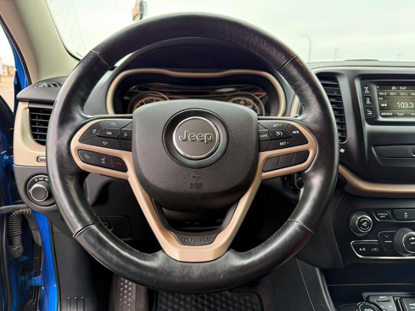 2017 Hydro Blue Pearlcoat /Black Jeep Cherokee (1C4PJMAB4HW) with an Tigershark MultiAir 24L I-4 variable valve contro engine, Automatic transmission, located at 1175 N Woodruff Ave, Idaho Falls, ID, 83401, 43.506901, -111.999657 - Photo#14