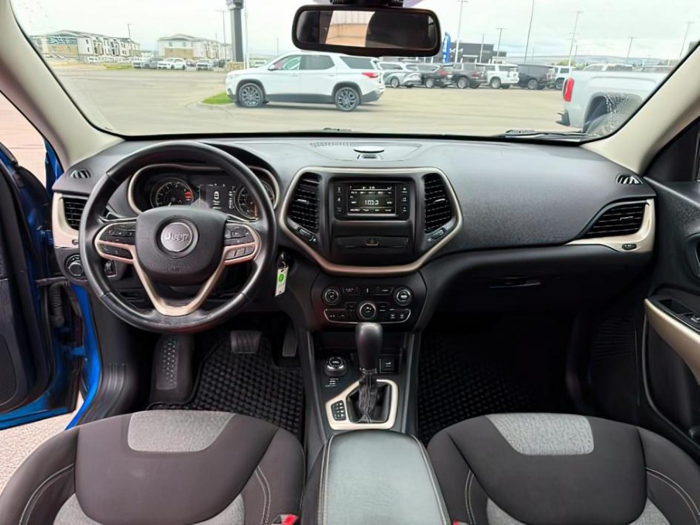 2017 Hydro Blue Pearlcoat /Black Jeep Cherokee (1C4PJMAB4HW) with an Tigershark MultiAir 24L I-4 variable valve contro engine, Automatic transmission, located at 1175 N Woodruff Ave, Idaho Falls, ID, 83401, 43.506901, -111.999657 - Photo#23