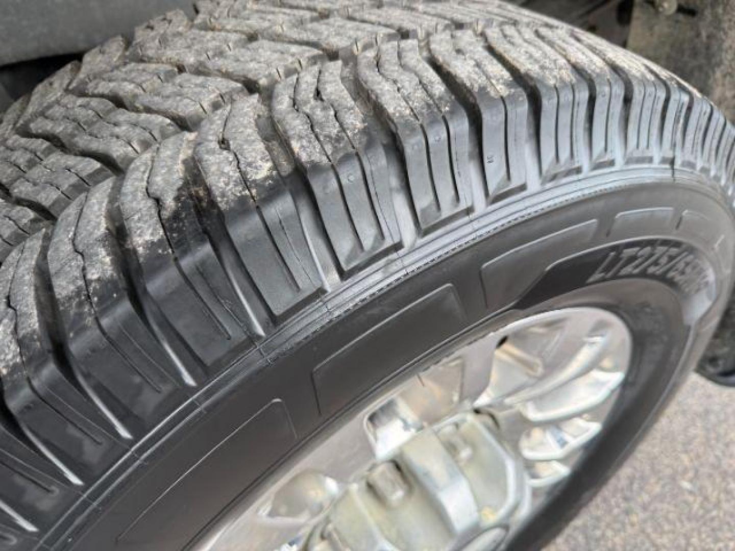 2022 BLACK /Black Onyx Ford F-350 (1FT8W3BT8NE) with an Powerstroke 67L V-8 diesel direct injection engine, Automatic transmission, located at 1175 N Woodruff Ave, Idaho Falls, ID, 83401, 43.506901, -111.999657 - At Timberline Auto, finding a great deal on your next vehicle is always easy! Our experienced sales staff's goal is to help find you the right vehicle at the right price! Our knowledgeable finance department has options for almost any credit score. We offer extended service contract options to prote - Photo#37