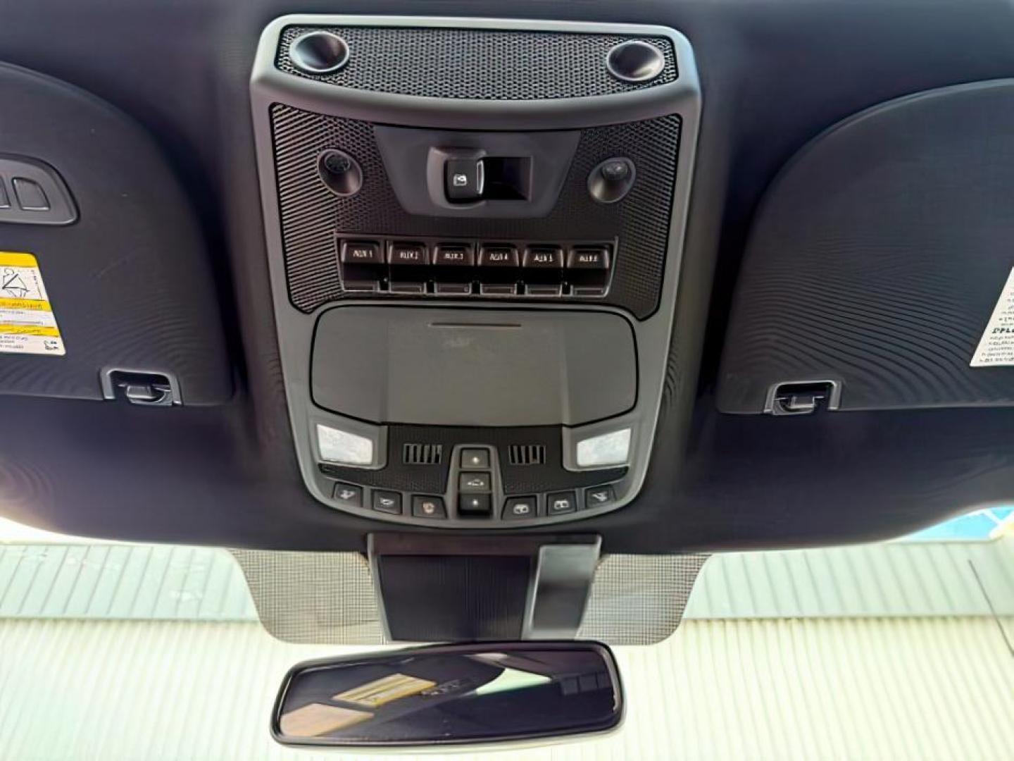 2022 BLACK /Black Onyx Ford F-350 (1FT8W3BT8NE) with an Powerstroke 67L V-8 diesel direct injection engine, Automatic transmission, located at 1175 N Woodruff Ave, Idaho Falls, ID, 83401, 43.506901, -111.999657 - At Timberline Auto, finding a great deal on your next vehicle is always easy! Our experienced sales staff's goal is to help find you the right vehicle at the right price! Our knowledgeable finance department has options for almost any credit score. We offer extended service contract options to prote - Photo#20