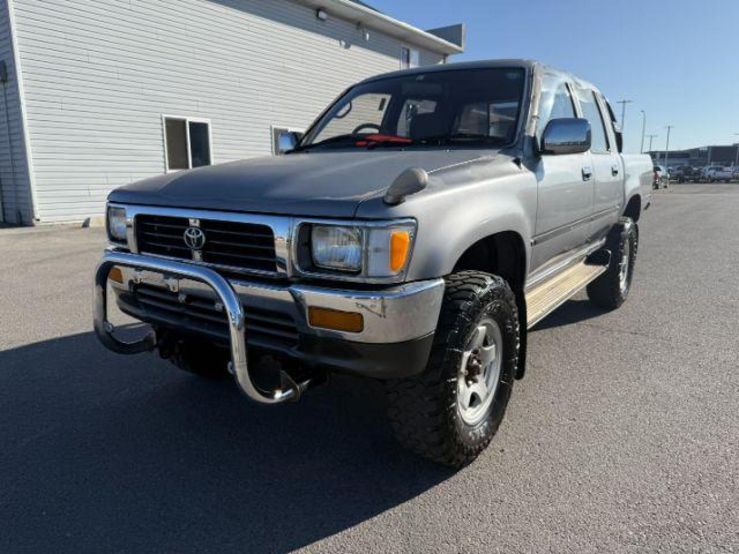 1996 SILVER /GREY CLOTH Toyota HILUX (YN107000216) , Manual transmission, located at 1175 N Woodruff Ave, Idaho Falls, ID, 83401, 43.506901, -111.999657 - At Timberline Auto, finding a great deal on your next vehicle is always easy! Our experienced sales staff's goal is to help find you the right vehicle at the right price! Our knowledgeable finance department has options for almost any credit score. We offer extended service contract options to prote - Photo#17