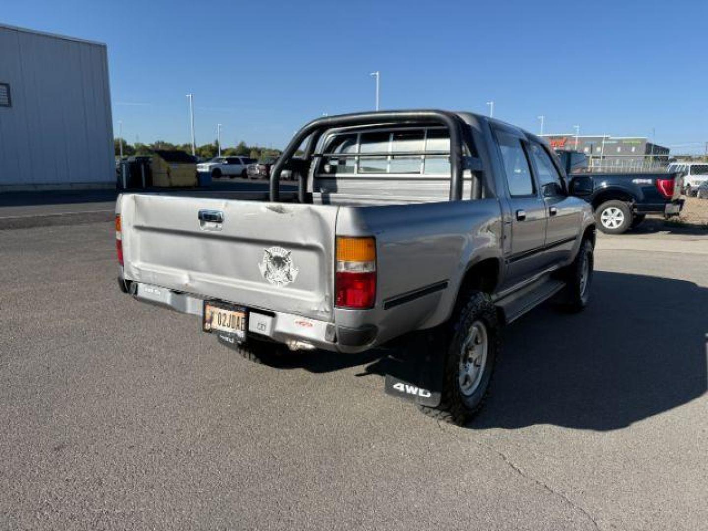 1996 SILVER /GREY CLOTH Toyota HILUX (YN107000216) , Manual transmission, located at 1175 N Woodruff Ave, Idaho Falls, ID, 83401, 43.506901, -111.999657 - At Timberline Auto, finding a great deal on your next vehicle is always easy! Our experienced sales staff's goal is to help find you the right vehicle at the right price! Our knowledgeable finance department has options for almost any credit score. We offer extended service contract options to prote - Photo#21