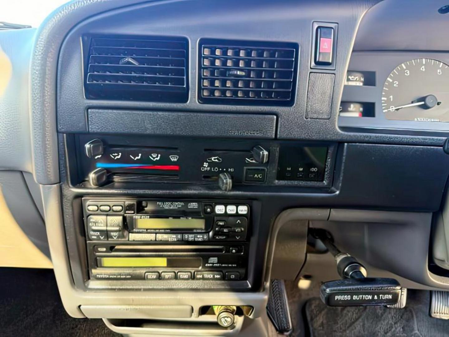 1996 SILVER /GREY CLOTH Toyota HILUX (YN107000216) , Manual transmission, located at 1175 N Woodruff Ave, Idaho Falls, ID, 83401, 43.506901, -111.999657 - At Timberline Auto, finding a great deal on your next vehicle is always easy! Our experienced sales staff's goal is to help find you the right vehicle at the right price! Our knowledgeable finance department has options for almost any credit score. We offer extended service contract options to prote - Photo#11