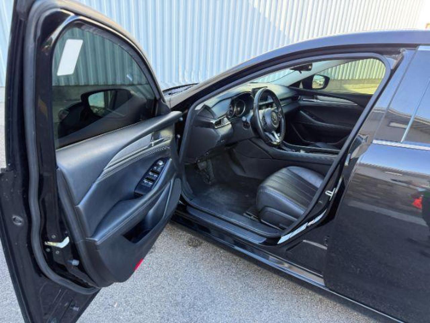 2021 BLACK /LEATHER Mazda Mazda6 (JM1GL1VMXM1) with an 25 engine, Automatic transmission, located at 1175 N Woodruff Ave, Idaho Falls, ID, 83401, 43.506901, -111.999657 - At Timberline Auto, finding a great deal on your next vehicle is always easy! Our experienced sales staff's goal is to help find you the right vehicle at the right price! Our knowledgeable finance department has options for almost any credit score. We offer extended service contract options to prote - Photo#33