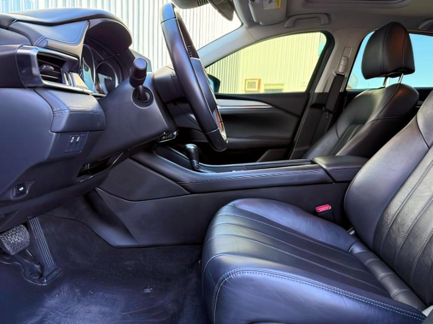 2021 BLACK /LEATHER Mazda Mazda6 (JM1GL1VMXM1) with an 25 engine, Automatic transmission, located at 1175 N Woodruff Ave, Idaho Falls, ID, 83401, 43.506901, -111.999657 - At Timberline Auto, finding a great deal on your next vehicle is always easy! Our experienced sales staff's goal is to help find you the right vehicle at the right price! Our knowledgeable finance department has options for almost any credit score. We offer extended service contract options to prote - Photo#11