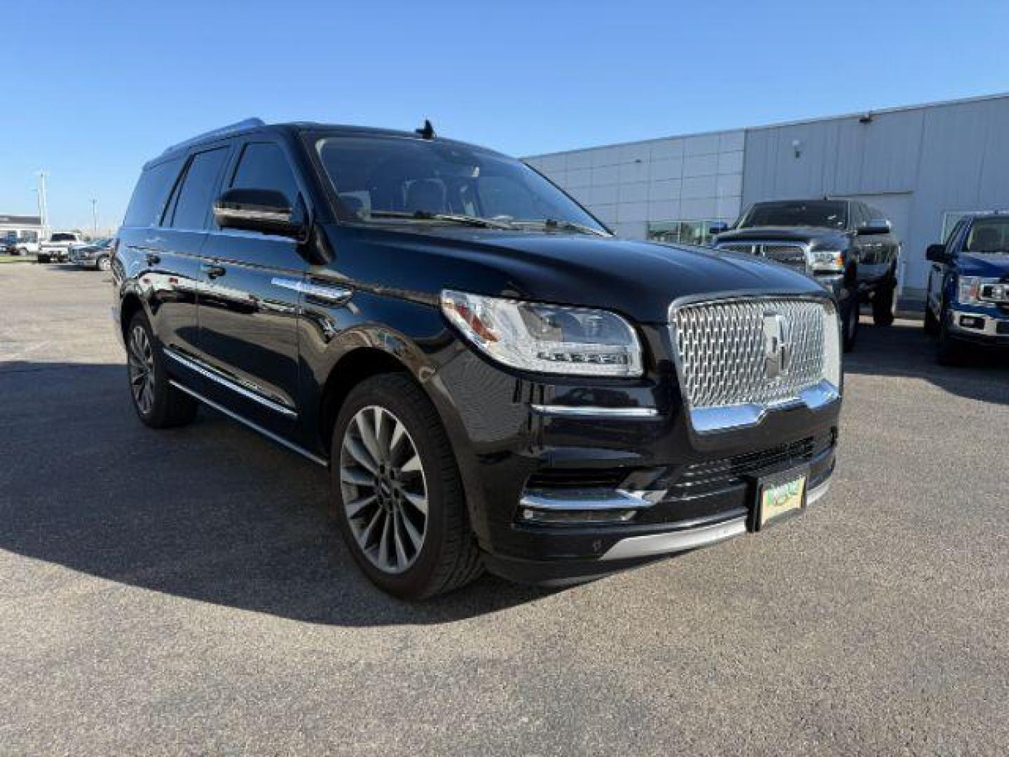2020 Infinite Black /Ebony Lincoln Navigator (5LMJJ2LT8LE) with an EcoBoost 35L V-6 portdirect injection engine, Automatic transmission, located at 1175 N Woodruff Ave, Idaho Falls, ID, 83401, 43.506901, -111.999657 - At Timberline Auto, finding a great deal on your next vehicle is always easy! Our experienced sales staff's goal is to help find you the right vehicle at the right price! Our knowledgeable finance department has options for almost any credit score. We offer extended service contract options to prote - Photo#43