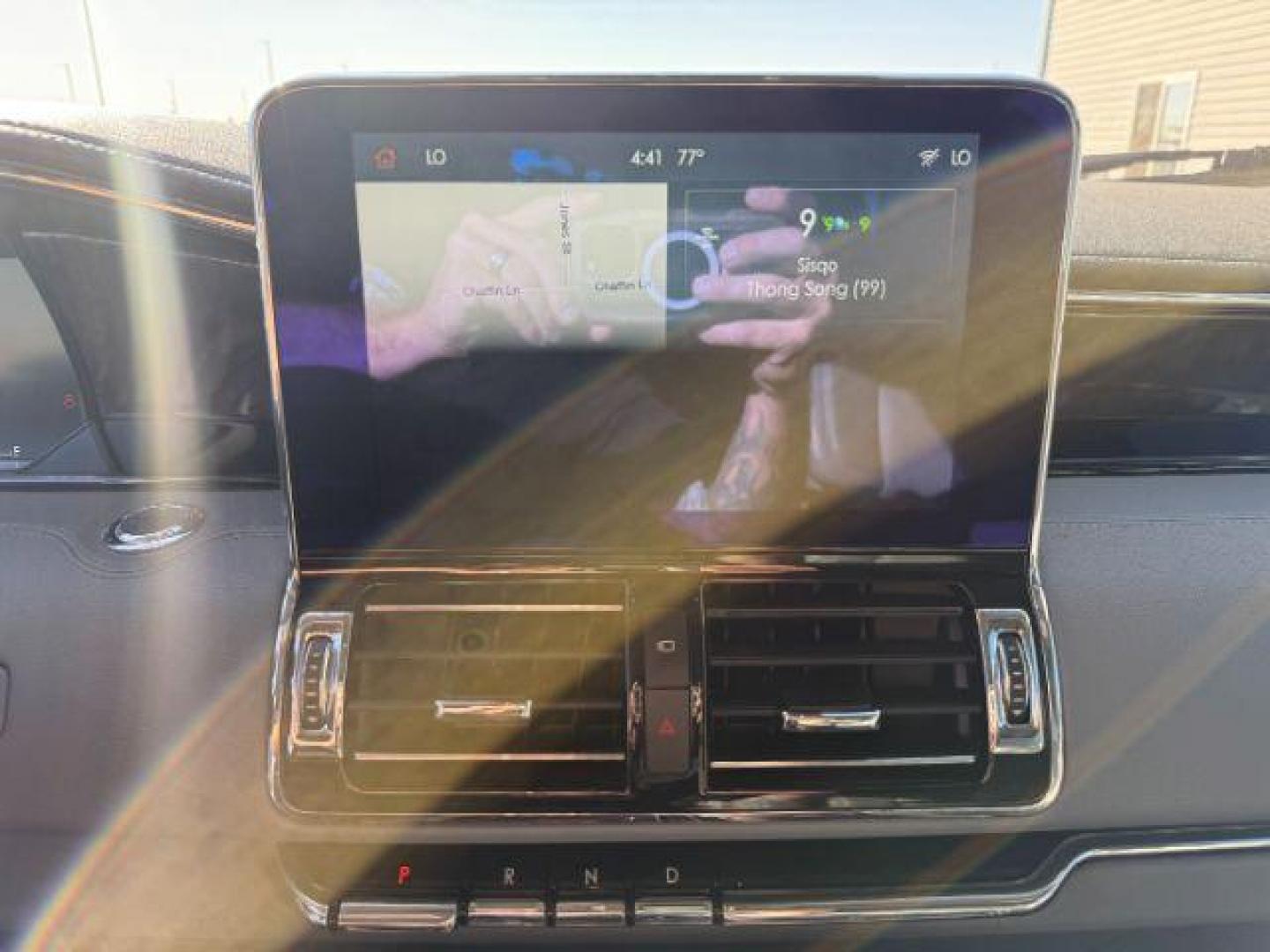 2020 Infinite Black /Ebony Lincoln Navigator (5LMJJ2LT8LE) with an EcoBoost 35L V-6 portdirect injection engine, Automatic transmission, located at 1175 N Woodruff Ave, Idaho Falls, ID, 83401, 43.506901, -111.999657 - At Timberline Auto, finding a great deal on your next vehicle is always easy! Our experienced sales staff's goal is to help find you the right vehicle at the right price! Our knowledgeable finance department has options for almost any credit score. We offer extended service contract options to prote - Photo#50