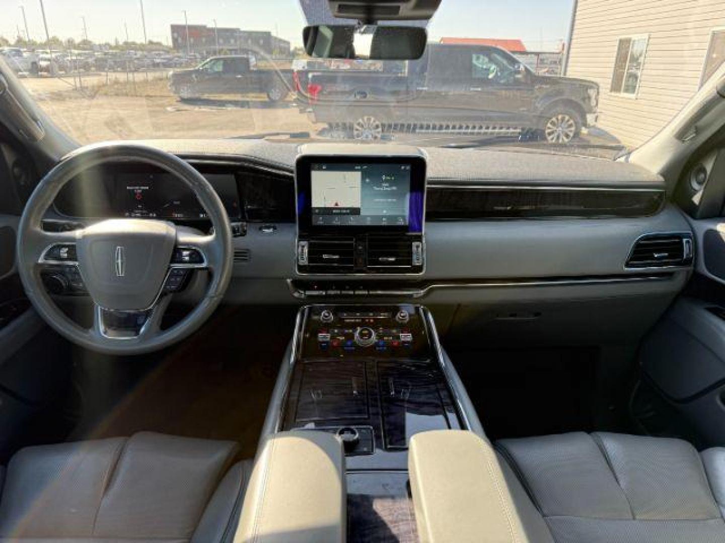 2020 Infinite Black /Ebony Lincoln Navigator (5LMJJ2LT8LE) with an EcoBoost 35L V-6 portdirect injection engine, Automatic transmission, located at 1175 N Woodruff Ave, Idaho Falls, ID, 83401, 43.506901, -111.999657 - At Timberline Auto, finding a great deal on your next vehicle is always easy! Our experienced sales staff's goal is to help find you the right vehicle at the right price! Our knowledgeable finance department has options for almost any credit score. We offer extended service contract options to prote - Photo#57