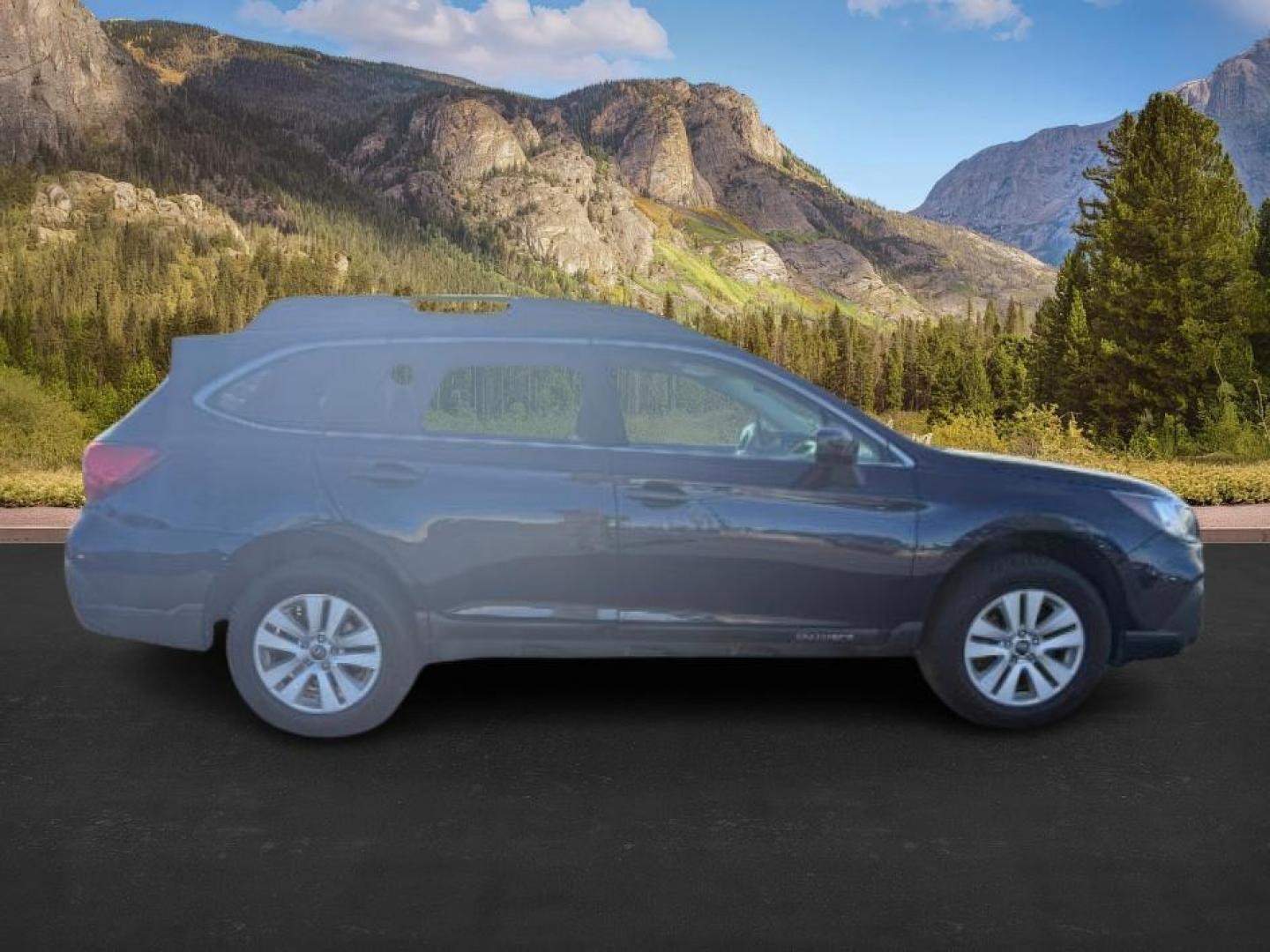 2018 BLUE /Slate Black Subaru Outback (4S4BSACC0J3) with an 25L H-4 DOHC engine, Automatic transmission, located at 1175 N Woodruff Ave, Idaho Falls, ID, 83401, 43.506901, -111.999657 - At Timberline Auto, finding a great deal on your next vehicle is always easy! Our experienced sales staff's goal is to help find you the right vehicle at the right price! Our knowledgeable finance department has options for almost any credit score. We offer extended service contract options to prote - Photo#7