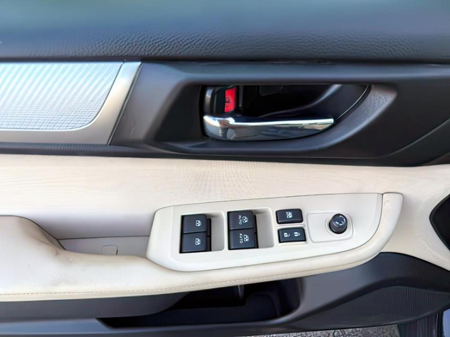 2018 BLUE /Slate Black Subaru Outback (4S4BSACC0J3) with an 25L H-4 DOHC engine, Automatic transmission, located at 1175 N Woodruff Ave, Idaho Falls, ID, 83401, 43.506901, -111.999657 - At Timberline Auto, finding a great deal on your next vehicle is always easy! Our experienced sales staff's goal is to help find you the right vehicle at the right price! Our knowledgeable finance department has options for almost any credit score. We offer extended service contract options to prote - Photo#22