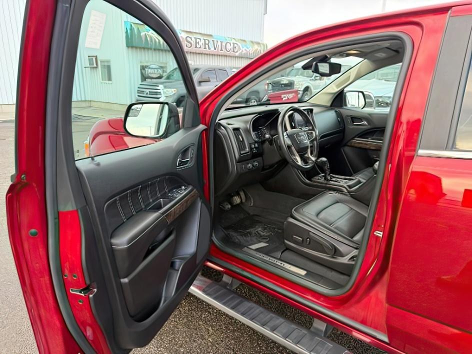 2021 RED /Jet Black GMC Canyon (1GTG6EEN5M1) with an 36L V-6 gasoline direct injection engine, Automatic transmission, located at 1175 N Woodruff Ave, Idaho Falls, ID, 83401, 43.506901, -111.999657 - At Timberline Auto, finding a great deal on your next vehicle is always easy! Our experienced sales staff's goal is to help find you the right vehicle at the right price! Our knowledgeable finance department has options for almost any credit score. We offer extended service contract options to prote - Photo#11