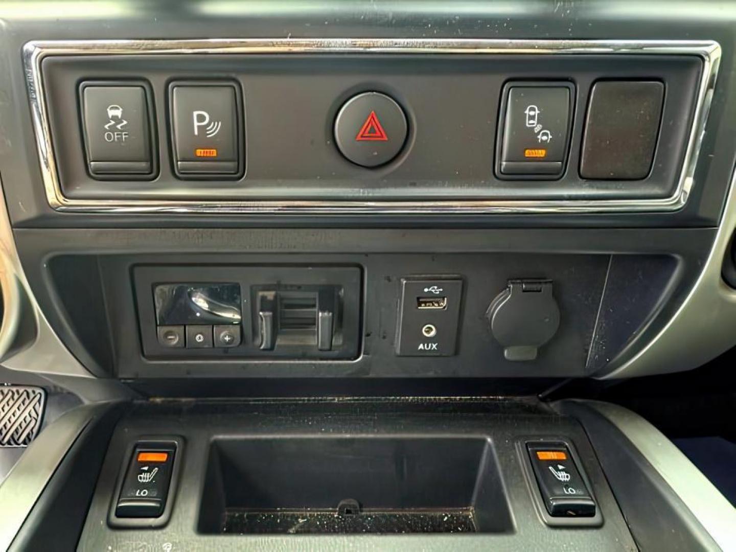 2017 Magnetic Black /Black Nissan TITAN XD (1N6BA1F46HN) with an 5L V-8 diesel direct injection engine, Automatic transmission, located at 1175 N Woodruff Ave, Idaho Falls, ID, 83401, 43.506901, -111.999657 - At Timberline Auto, finding a great deal on your next vehicle is always easy! Our experienced sales staff's goal is to help find you the right vehicle at the right price! Our knowledgeable finance department has options for almost any credit score. We offer extended service contract options to prote - Photo#16