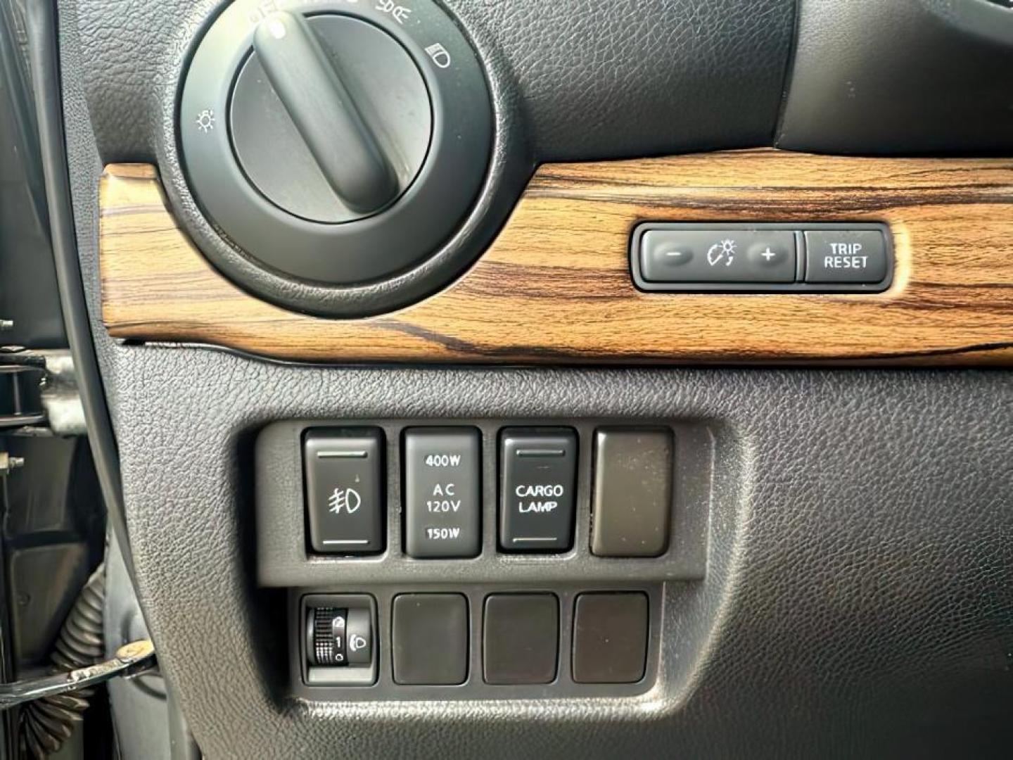 2017 Magnetic Black /Black Nissan TITAN XD (1N6BA1F46HN) with an 5L V-8 diesel direct injection engine, Automatic transmission, located at 1175 N Woodruff Ave, Idaho Falls, ID, 83401, 43.506901, -111.999657 - At Timberline Auto, finding a great deal on your next vehicle is always easy! Our experienced sales staff's goal is to help find you the right vehicle at the right price! Our knowledgeable finance department has options for almost any credit score. We offer extended service contract options to prote - Photo#19