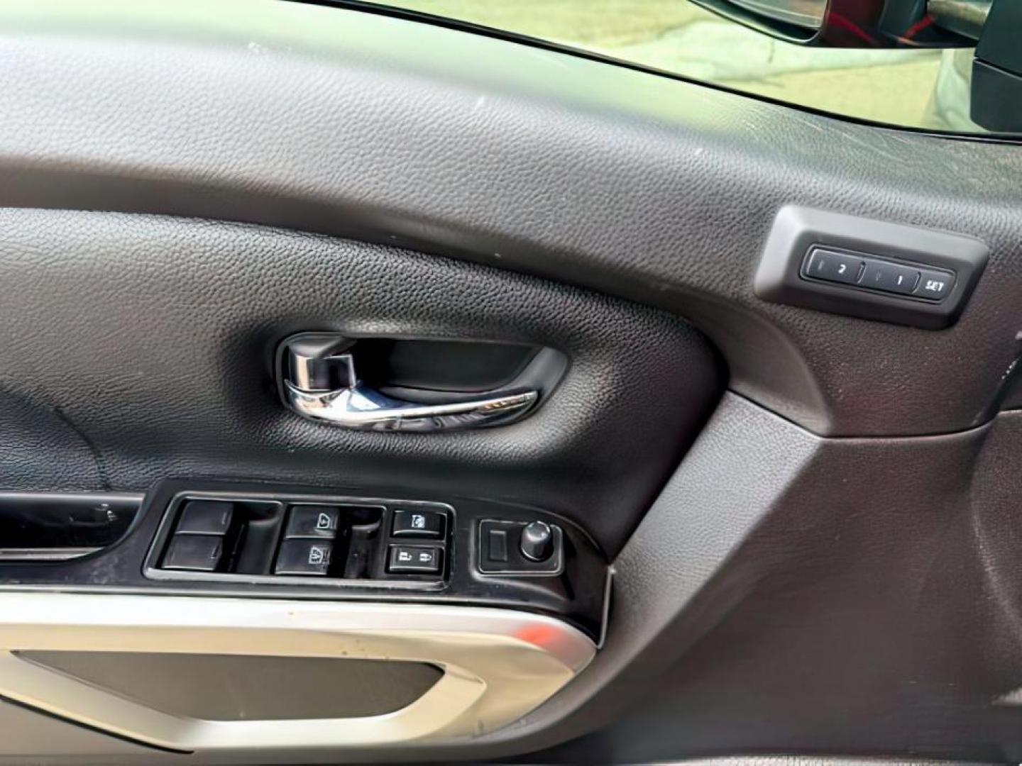 2017 Magnetic Black /Black Nissan TITAN XD (1N6BA1F46HN) with an 5L V-8 diesel direct injection engine, Automatic transmission, located at 1175 N Woodruff Ave, Idaho Falls, ID, 83401, 43.506901, -111.999657 - At Timberline Auto, finding a great deal on your next vehicle is always easy! Our experienced sales staff's goal is to help find you the right vehicle at the right price! Our knowledgeable finance department has options for almost any credit score. We offer extended service contract options to prote - Photo#21