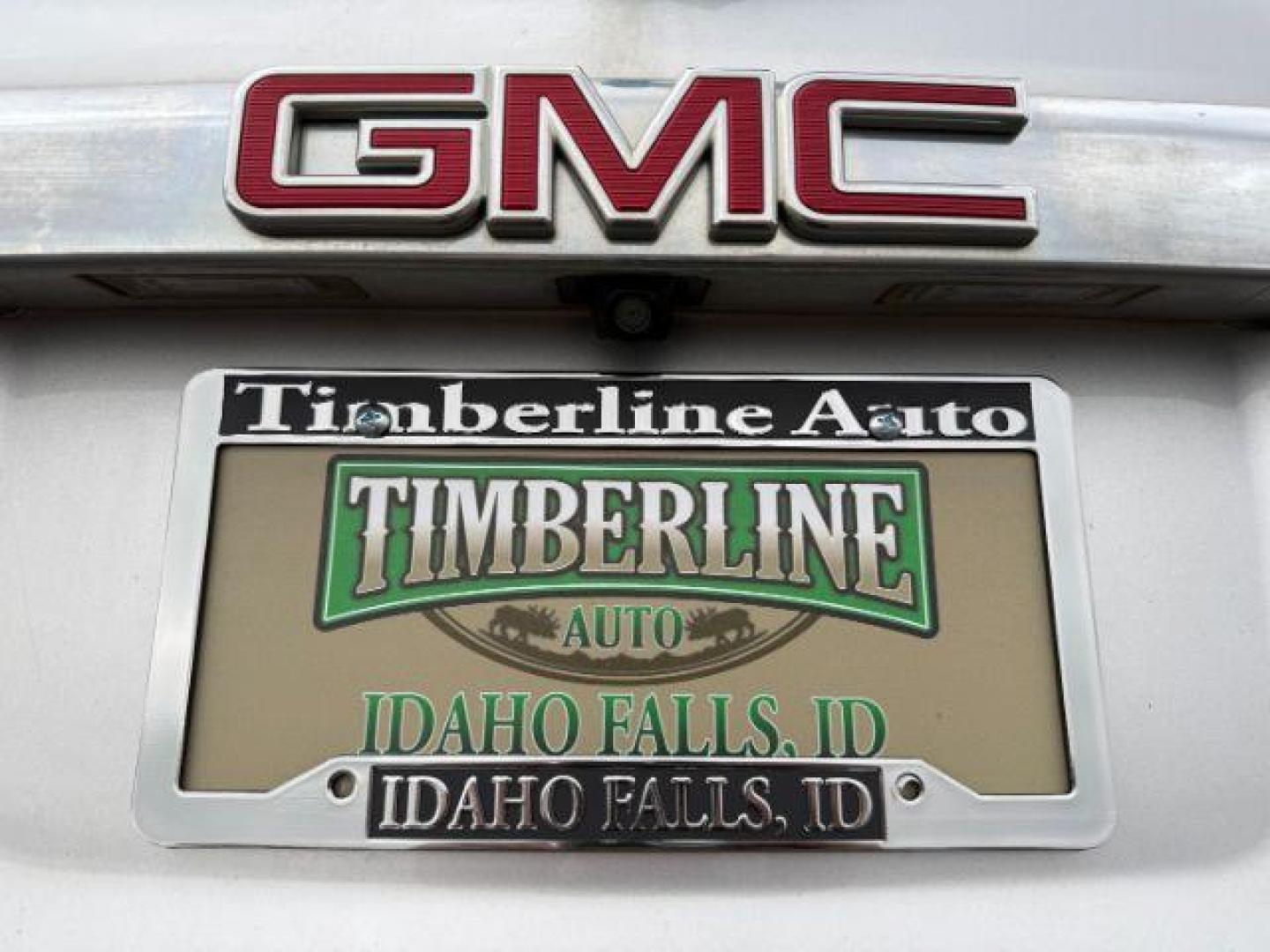 2019 SILVER /Jet Black GMC Acadia (1GKKNSLS0KZ) with an 36L V-6 gasoline direct injection engine, Automatic transmission, located at 1175 N Woodruff Ave, Idaho Falls, ID, 83401, 43.506901, -111.999657 - At Timberline Auto, finding a great deal on your next vehicle is always easy! Our experienced sales staff's goal is to help find you the right vehicle at the right price! Our knowledgeable finance department has options for almost any credit score. We offer extended service contract options to prote - Photo#31