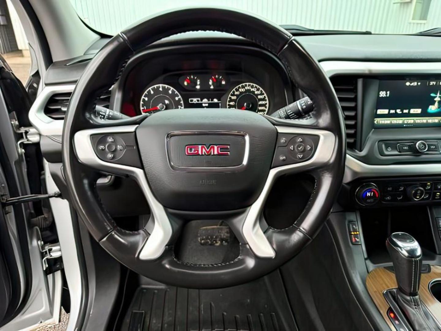 2019 SILVER /Jet Black GMC Acadia (1GKKNSLS0KZ) with an 36L V-6 gasoline direct injection engine, Automatic transmission, located at 1175 N Woodruff Ave, Idaho Falls, ID, 83401, 43.506901, -111.999657 - At Timberline Auto, finding a great deal on your next vehicle is always easy! Our experienced sales staff's goal is to help find you the right vehicle at the right price! Our knowledgeable finance department has options for almost any credit score. We offer extended service contract options to prote - Photo#16