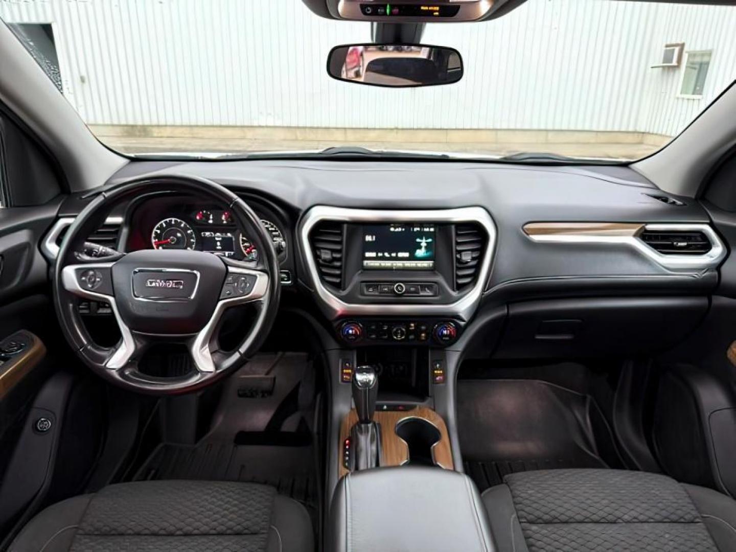 2019 SILVER /Jet Black GMC Acadia (1GKKNSLS0KZ) with an 36L V-6 gasoline direct injection engine, Automatic transmission, located at 1175 N Woodruff Ave, Idaho Falls, ID, 83401, 43.506901, -111.999657 - At Timberline Auto, finding a great deal on your next vehicle is always easy! Our experienced sales staff's goal is to help find you the right vehicle at the right price! Our knowledgeable finance department has options for almost any credit score. We offer extended service contract options to prote - Photo#23