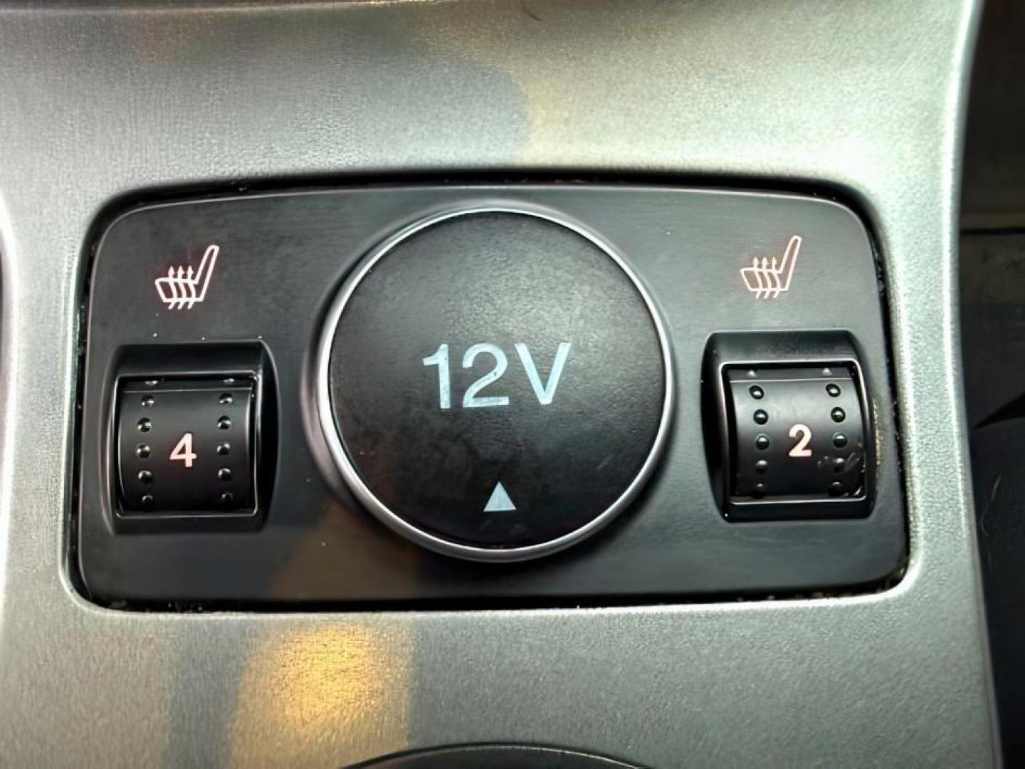 2015 GRAY /Charcoal Black Ford Escape (1FMCU9G91FU) with an EcoBoost 2L I-4 gasoline direct injection engine, Automatic transmission, located at 1175 N Woodruff Ave, Idaho Falls, ID, 83401, 43.506901, -111.999657 - At Timberline Auto, finding a great deal on your next vehicle is always easy! Our experienced sales staff's goal is to help find you the right vehicle at the right price! Our knowledgeable finance department has options for almost any credit score. We offer extended service contract options to prote - Photo#19