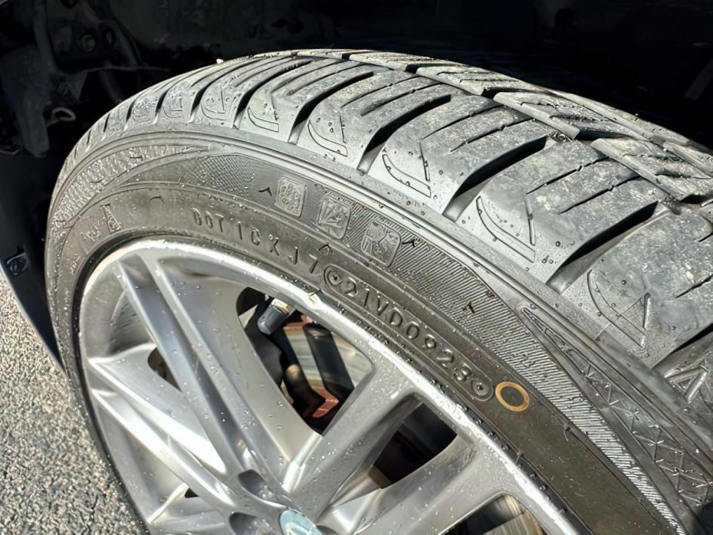 2012 Magnetic Gray Metallic /Dark Charcoal Scion tC (JTKJF5C78C3) with an 25L I-4 DOHC engine, Automatic transmission, located at 1175 N Woodruff Ave, Idaho Falls, ID, 83401, 43.506901, -111.999657 - At Timberline Auto, finding a great deal on your next vehicle is always easy! Our experienced sales staff's goal is to help find you the right vehicle at the right price! Our knowledgeable finance department has options for almost any credit score. We offer extended service contract options to prote - Photo#8