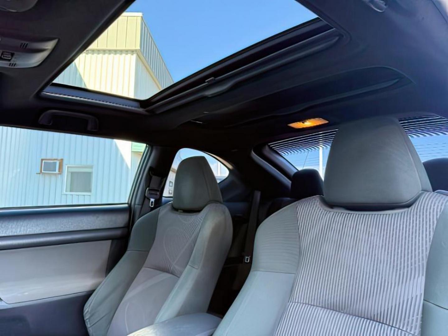 2012 Magnetic Gray Metallic /Dark Charcoal Scion tC (JTKJF5C78C3) with an 25L I-4 DOHC engine, Automatic transmission, located at 1175 N Woodruff Ave, Idaho Falls, ID, 83401, 43.506901, -111.999657 - At Timberline Auto, finding a great deal on your next vehicle is always easy! Our experienced sales staff's goal is to help find you the right vehicle at the right price! Our knowledgeable finance department has options for almost any credit score. We offer extended service contract options to prote - Photo#14