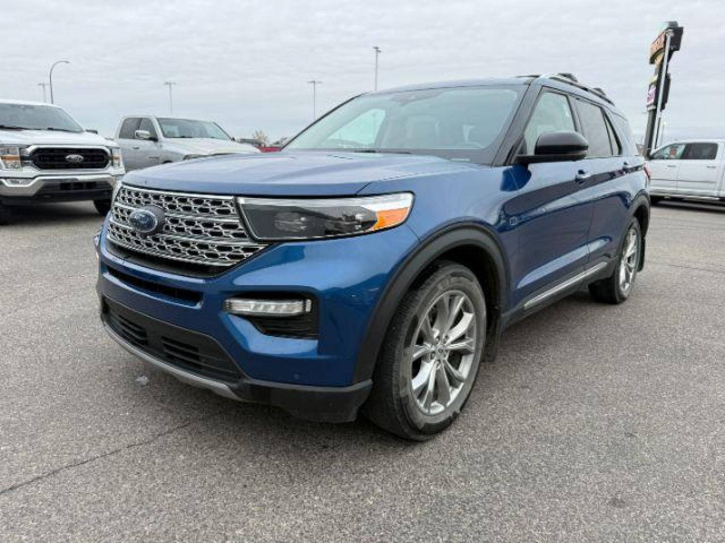 2020 BLUE /Sandstone Ford Explorer (1FMSK8FH2LG) with an EcoBoost 23L I-4 gasoline direct injection engine, Automatic transmission, located at 1175 N Woodruff Ave, Idaho Falls, ID, 83401, 43.506901, -111.999657 - At Timberline Auto, finding a great deal on your next vehicle is always easy! Our experienced sales staff's goal is to help find you the right vehicle at the right price! Our knowledgeable finance department has options for almost any credit score. We offer extended service contract options to prote - Photo#29