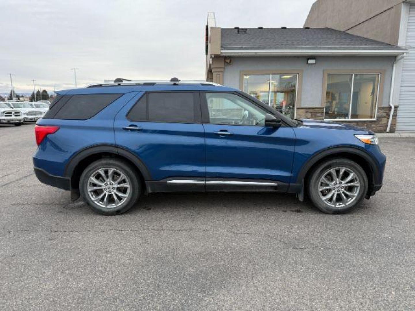 2020 BLUE /Sandstone Ford Explorer (1FMSK8FH2LG) with an EcoBoost 23L I-4 gasoline direct injection engine, Automatic transmission, located at 1175 N Woodruff Ave, Idaho Falls, ID, 83401, 43.506901, -111.999657 - At Timberline Auto, finding a great deal on your next vehicle is always easy! Our experienced sales staff's goal is to help find you the right vehicle at the right price! Our knowledgeable finance department has options for almost any credit score. We offer extended service contract options to prote - Photo#39