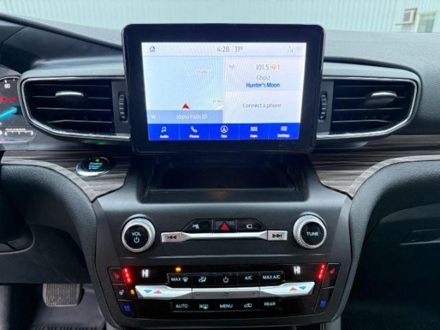 2020 BLUE /Sandstone Ford Explorer (1FMSK8FH2LG) with an EcoBoost 23L I-4 gasoline direct injection engine, Automatic transmission, located at 1175 N Woodruff Ave, Idaho Falls, ID, 83401, 43.506901, -111.999657 - At Timberline Auto, finding a great deal on your next vehicle is always easy! Our experienced sales staff's goal is to help find you the right vehicle at the right price! Our knowledgeable finance department has options for almost any credit score. We offer extended service contract options to prote - Photo#48