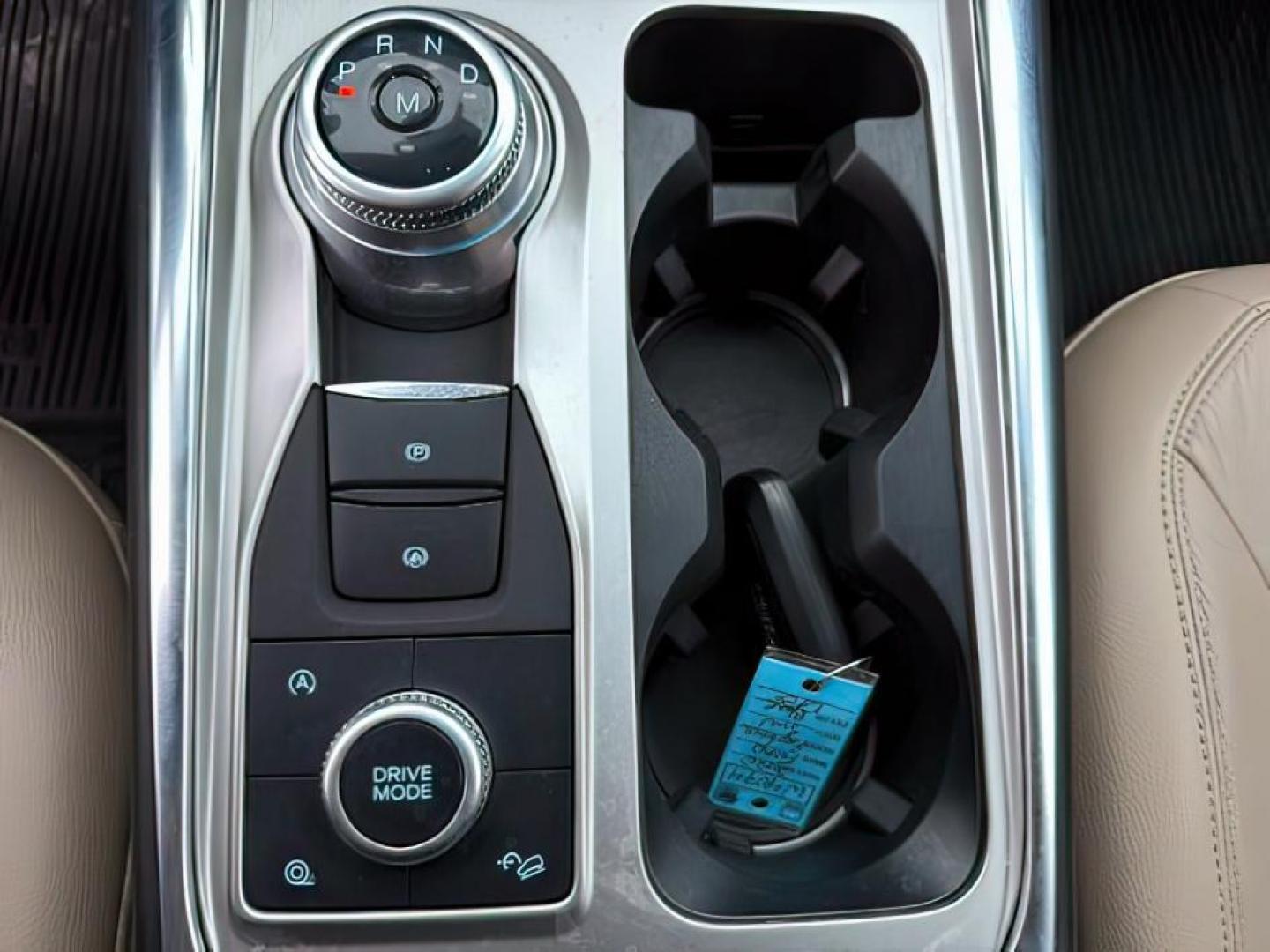 2020 BLUE /Sandstone Ford Explorer (1FMSK8FH2LG) with an EcoBoost 23L I-4 gasoline direct injection engine, Automatic transmission, located at 1175 N Woodruff Ave, Idaho Falls, ID, 83401, 43.506901, -111.999657 - At Timberline Auto, finding a great deal on your next vehicle is always easy! Our experienced sales staff's goal is to help find you the right vehicle at the right price! Our knowledgeable finance department has options for almost any credit score. We offer extended service contract options to prote - Photo#21