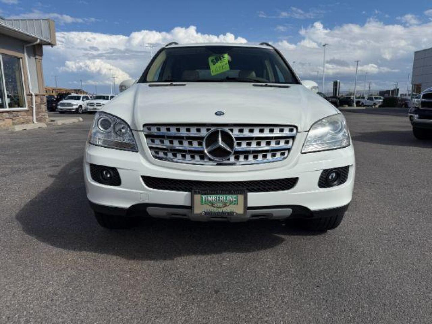 2008 WHITE /TAN Mercedes-Benz ML350 (4JGBB86E38A) with an 35L V6 engine, Automatic transmission, located at 1175 N Woodruff Ave, Idaho Falls, ID, 83401, 43.506901, -111.999657 - At Timberline Auto, finding a great deal on your next vehicle is always easy! Our experienced sales staff's goal is to help find you the right vehicle at the right price! Our knowledgeable finance department has options for almost any credit score. We offer extended service contract options to prote - Photo#10