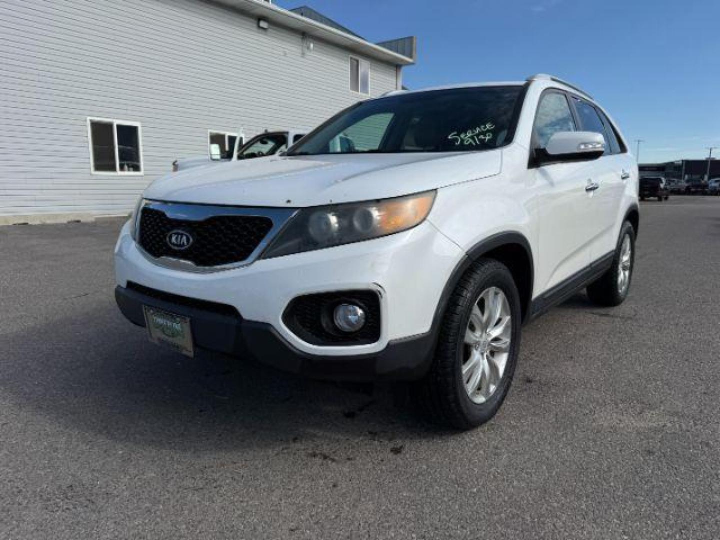 2011 Snow White Pearl /Black KIA Sorento (5XYKUDA20BG) with an 35L V-6 DOHC engine, Automatic transmission, located at 1175 N Woodruff Ave, Idaho Falls, ID, 83401, 43.506901, -111.999657 - At Timberline Auto, finding a great deal on your next vehicle is always easy! Our experienced sales staff's goal is to help find you the right vehicle at the right price! Our knowledgeable finance department has options for almost any credit score. We offer extended service contract options to prote - Photo#21