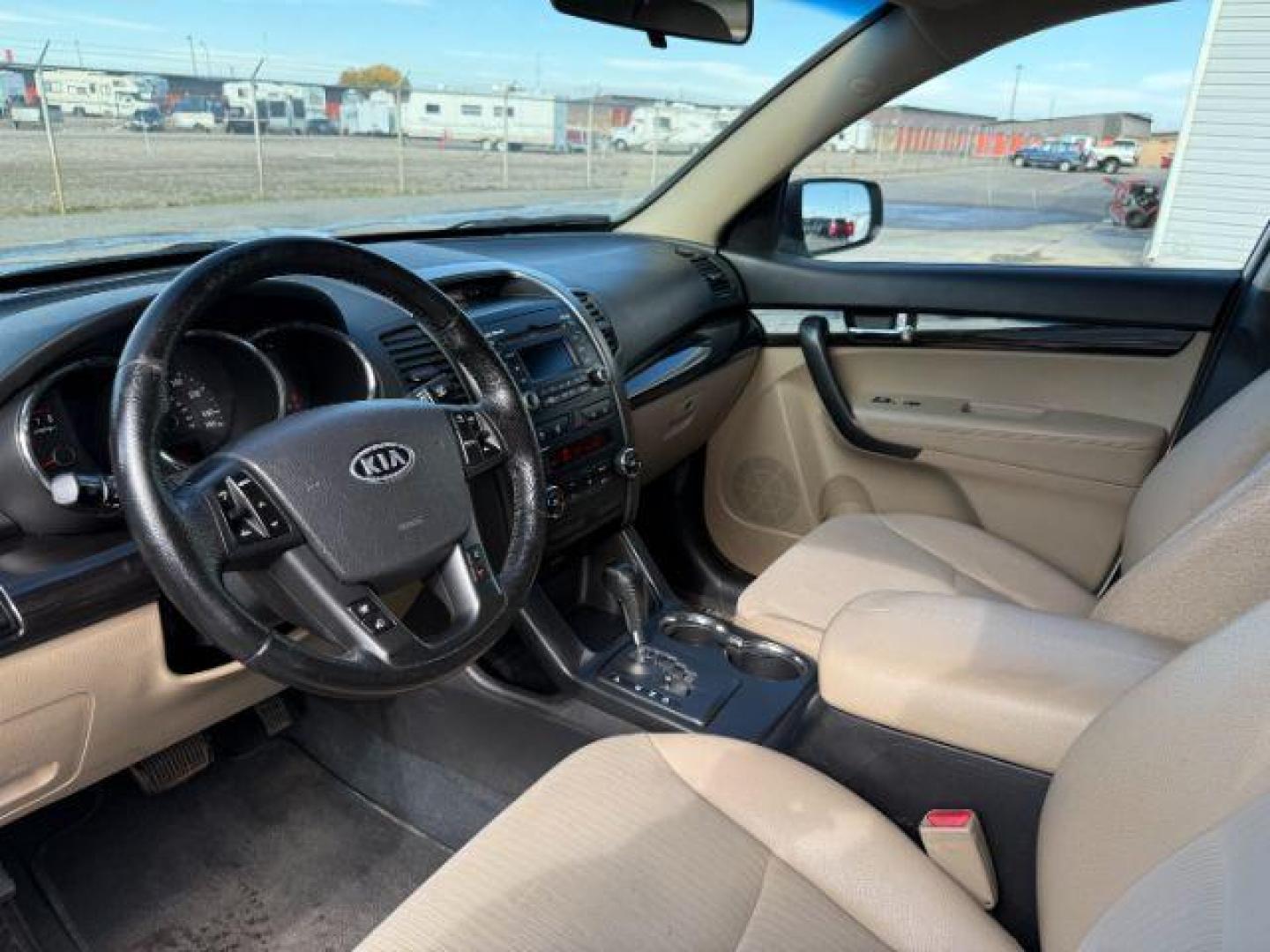 2011 Snow White Pearl /Black KIA Sorento (5XYKUDA20BG) with an 35L V-6 DOHC engine, Automatic transmission, located at 1175 N Woodruff Ave, Idaho Falls, ID, 83401, 43.506901, -111.999657 - At Timberline Auto, finding a great deal on your next vehicle is always easy! Our experienced sales staff's goal is to help find you the right vehicle at the right price! Our knowledgeable finance department has options for almost any credit score. We offer extended service contract options to prote - Photo#33