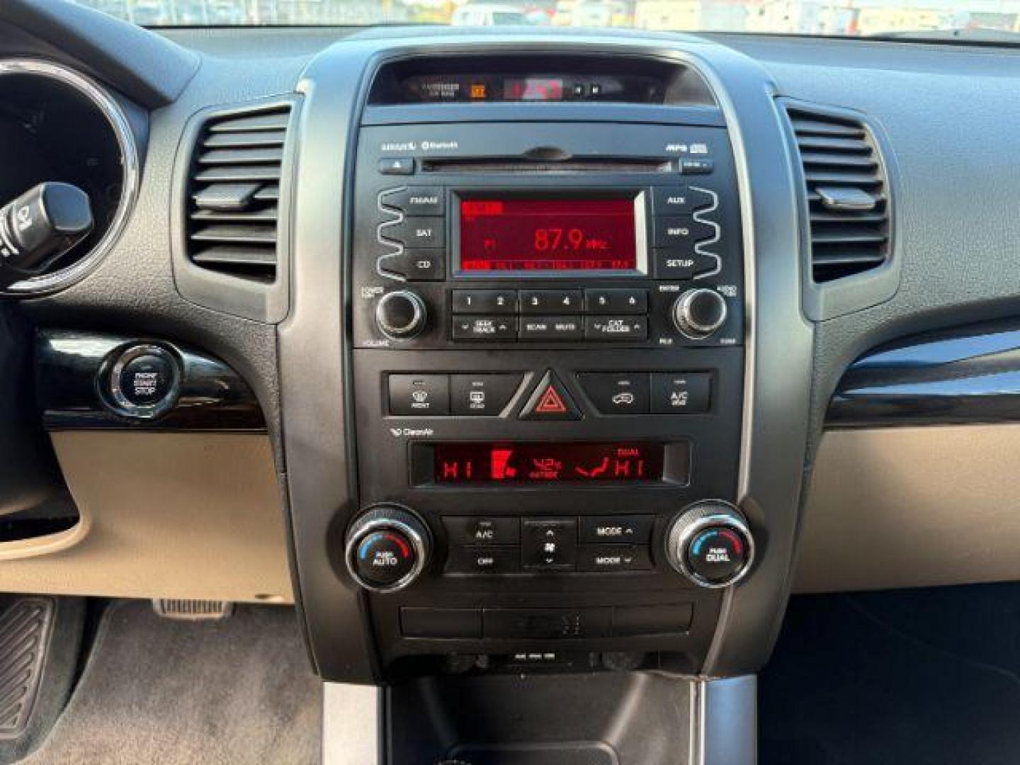 2011 Snow White Pearl /Black KIA Sorento (5XYKUDA20BG) with an 35L V-6 DOHC engine, Automatic transmission, located at 1175 N Woodruff Ave, Idaho Falls, ID, 83401, 43.506901, -111.999657 - At Timberline Auto, finding a great deal on your next vehicle is always easy! Our experienced sales staff's goal is to help find you the right vehicle at the right price! Our knowledgeable finance department has options for almost any credit score. We offer extended service contract options to prote - Photo#35