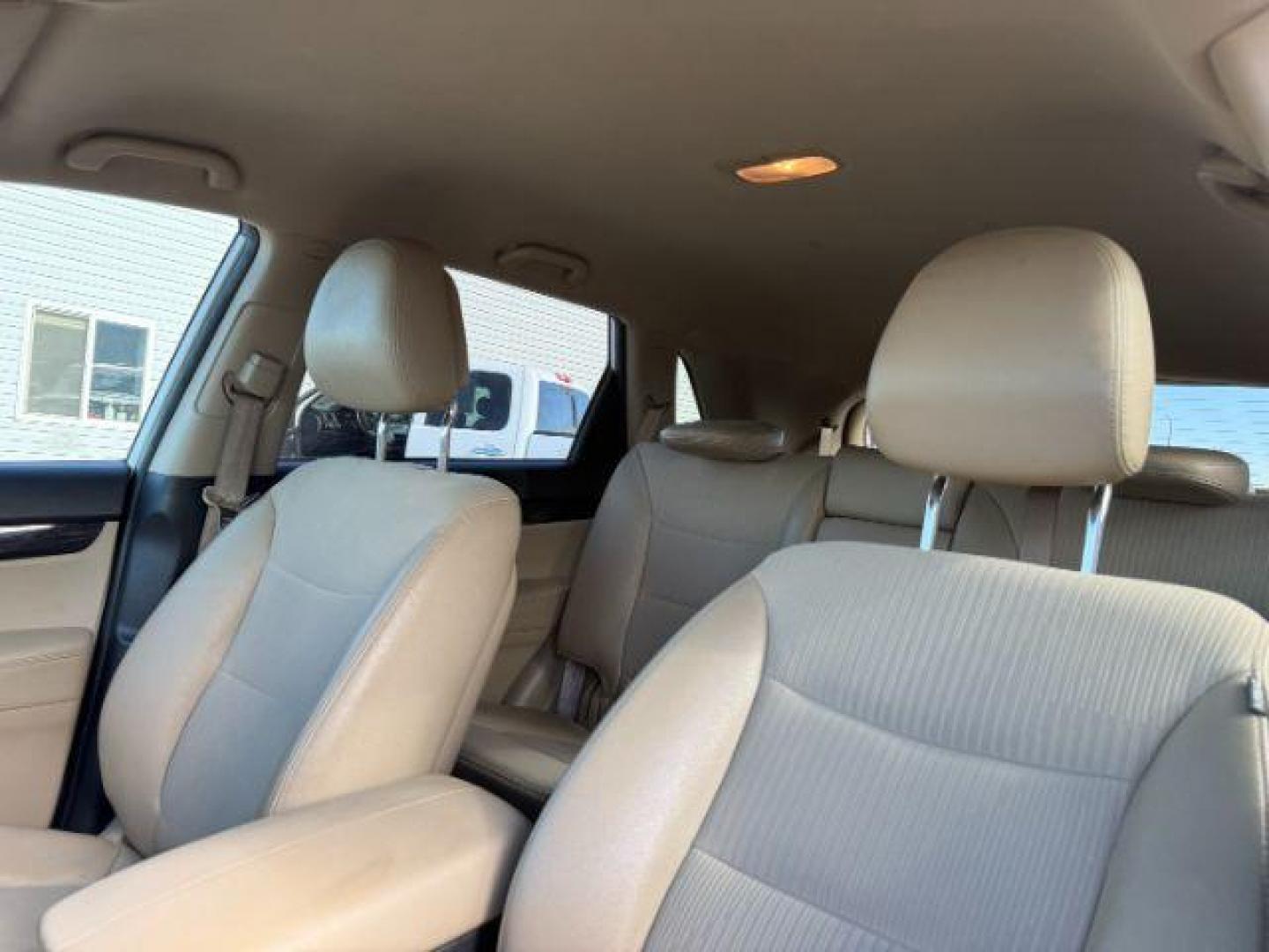 2011 Snow White Pearl /Black KIA Sorento (5XYKUDA20BG) with an 35L V-6 DOHC engine, Automatic transmission, located at 1175 N Woodruff Ave, Idaho Falls, ID, 83401, 43.506901, -111.999657 - At Timberline Auto, finding a great deal on your next vehicle is always easy! Our experienced sales staff's goal is to help find you the right vehicle at the right price! Our knowledgeable finance department has options for almost any credit score. We offer extended service contract options to prote - Photo#37
