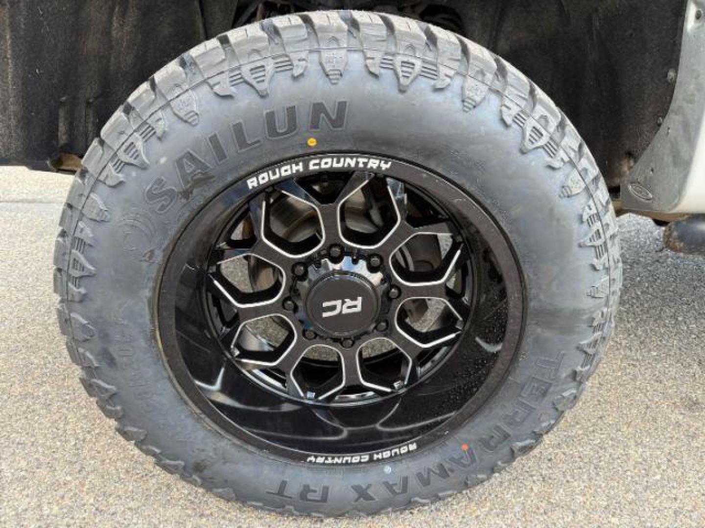 2016 Silver Ice Metallic /Jet Black Chevrolet Silverado 2500HD (1GC1KWE8XGF) with an 66L V8 16V OHV TURBO DIESEL engine, Automatic transmission, located at 1175 N Woodruff Ave, Idaho Falls, ID, 83401, 43.506901, -111.999657 - At Timberline Auto, finding a great deal on your next vehicle is always easy! Our experienced sales staff's goal is to help find you the right vehicle at the right price! Our knowledgeable finance department has options for almost any credit score. We offer extended service contract options to prote - Photo#37