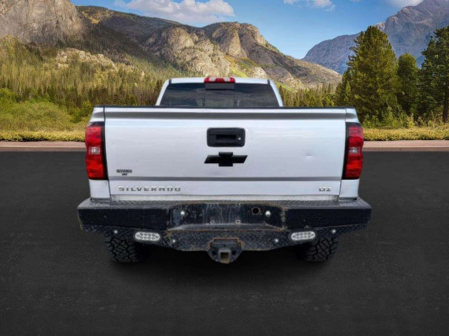 2016 Silver Ice Metallic /Jet Black Chevrolet Silverado 2500HD (1GC1KWE8XGF) with an 66L V8 16V OHV TURBO DIESEL engine, Automatic transmission, located at 1175 N Woodruff Ave, Idaho Falls, ID, 83401, 43.506901, -111.999657 - At Timberline Auto, finding a great deal on your next vehicle is always easy! Our experienced sales staff's goal is to help find you the right vehicle at the right price! Our knowledgeable finance department has options for almost any credit score. We offer extended service contract options to prote - Photo#3