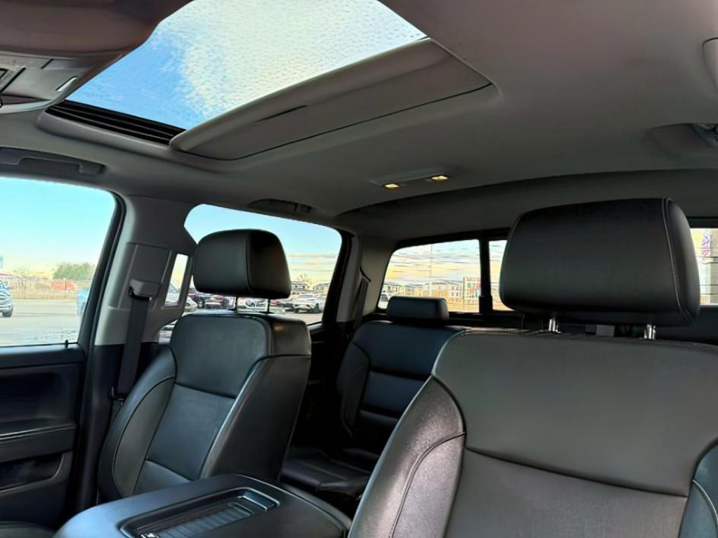 2016 Silver Ice Metallic /Jet Black Chevrolet Silverado 2500HD (1GC1KWE8XGF) with an 66L V8 16V OHV TURBO DIESEL engine, Automatic transmission, located at 1175 N Woodruff Ave, Idaho Falls, ID, 83401, 43.506901, -111.999657 - At Timberline Auto, finding a great deal on your next vehicle is always easy! Our experienced sales staff's goal is to help find you the right vehicle at the right price! Our knowledgeable finance department has options for almost any credit score. We offer extended service contract options to prote - Photo#21