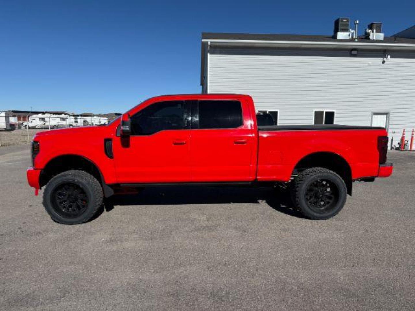 2017 RED /Black Ford F-350 (1FT8W3BT4HE) with an Powerstroke 67L V-8 diesel direct injection engine, Automatic transmission, located at 1175 N Woodruff Ave, Idaho Falls, ID, 83401, 43.506901, -111.999657 - At Timberline Auto, finding a great deal on your next vehicle is always easy! Our experienced sales staff's goal is to help find you the right vehicle at the right price! Our knowledgeable finance department has options for almost any credit score. We offer extended service contract options to prote - Photo#27