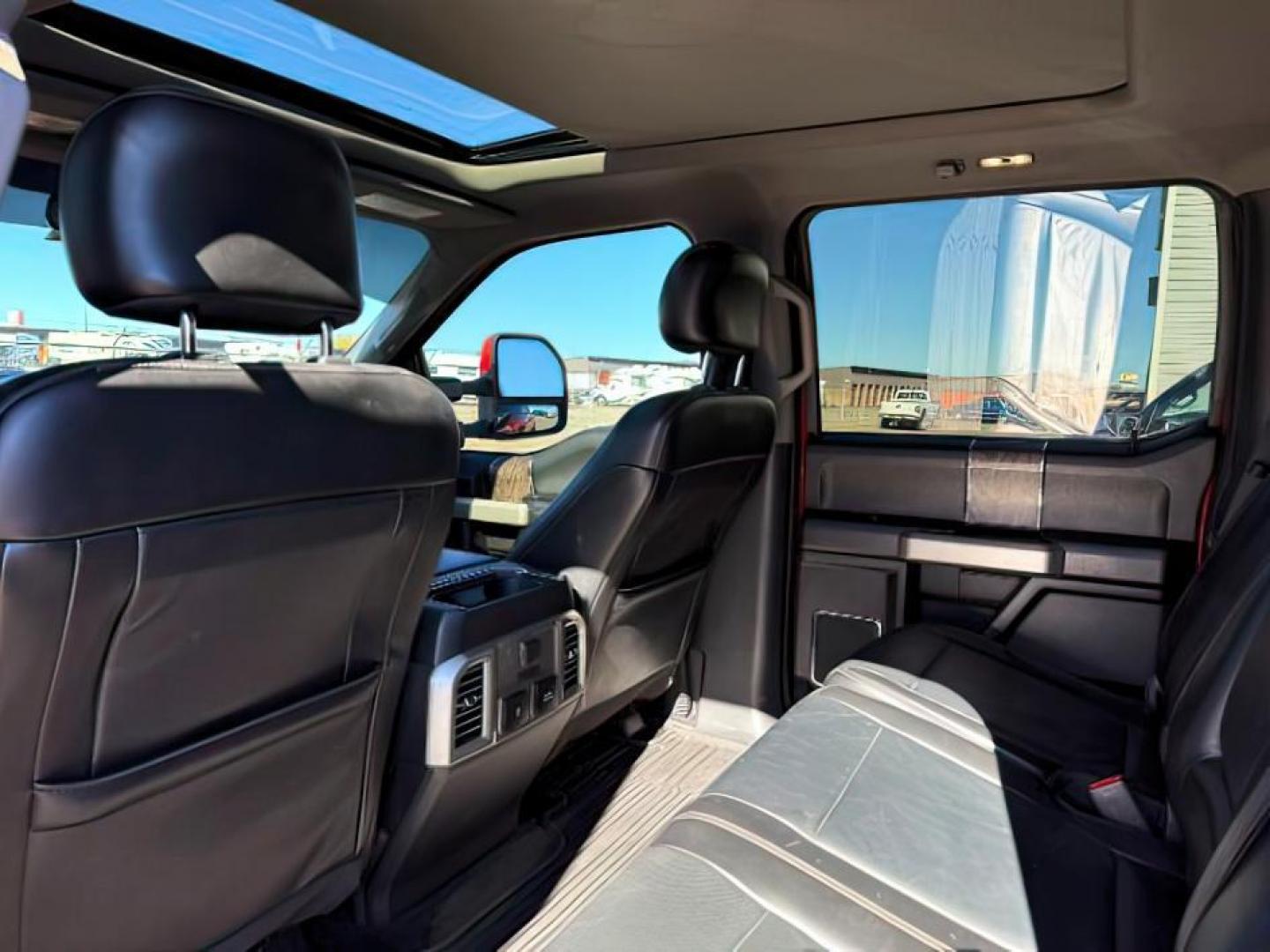 2017 RED /Black Ford F-350 (1FT8W3BT4HE) with an Powerstroke 67L V-8 diesel direct injection engine, Automatic transmission, located at 1175 N Woodruff Ave, Idaho Falls, ID, 83401, 43.506901, -111.999657 - At Timberline Auto, finding a great deal on your next vehicle is always easy! Our experienced sales staff's goal is to help find you the right vehicle at the right price! Our knowledgeable finance department has options for almost any credit score. We offer extended service contract options to prote - Photo#24