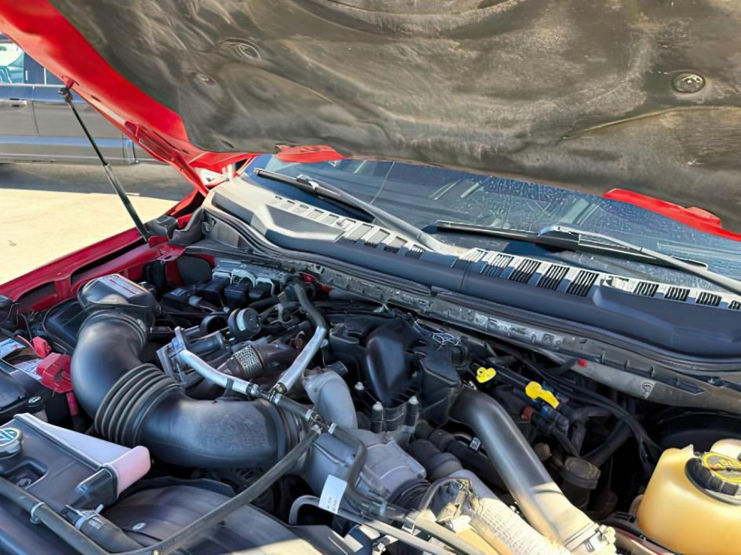 2017 RED /Black Ford F-350 (1FT8W3BT4HE) with an Powerstroke 67L V-8 diesel direct injection engine, Automatic transmission, located at 1175 N Woodruff Ave, Idaho Falls, ID, 83401, 43.506901, -111.999657 - At Timberline Auto, finding a great deal on your next vehicle is always easy! Our experienced sales staff's goal is to help find you the right vehicle at the right price! Our knowledgeable finance department has options for almost any credit score. We offer extended service contract options to prote - Photo#25