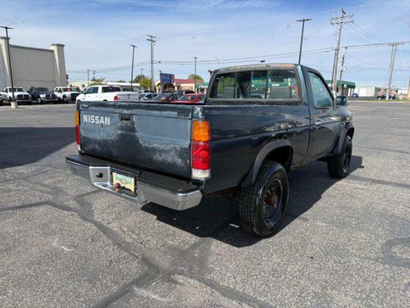 1993 SILVER /CLOTH Nissan 4x4 Truck (1N6SD11Y7PC) with an 24 engine, Manual transmission, located at 1175 N Woodruff Ave, Idaho Falls, ID, 83401, 43.506901, -111.999657 - At Timberline Auto, finding a great deal on your next vehicle is always easy! Our experienced sales staff's goal is to help find you the right vehicle at the right price! Our knowledgeable finance department has options for almost any credit score. We offer extended service contract options to prote - Photo#19