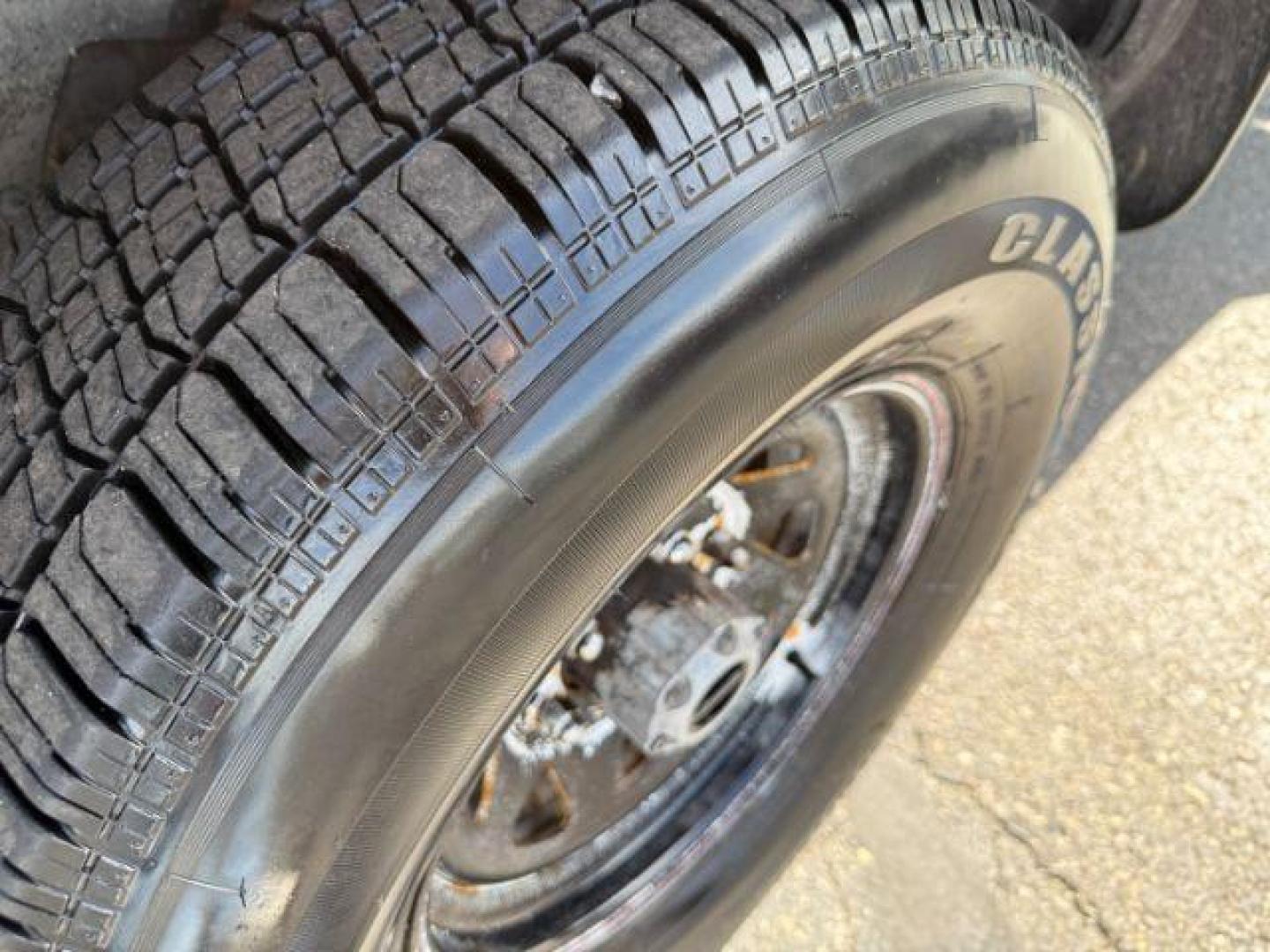 1993 SILVER /CLOTH Nissan 4x4 Truck (1N6SD11Y7PC) with an 24 engine, Manual transmission, located at 1175 N Woodruff Ave, Idaho Falls, ID, 83401, 43.506901, -111.999657 - At Timberline Auto, finding a great deal on your next vehicle is always easy! Our experienced sales staff's goal is to help find you the right vehicle at the right price! Our knowledgeable finance department has options for almost any credit score. We offer extended service contract options to prote - Photo#23