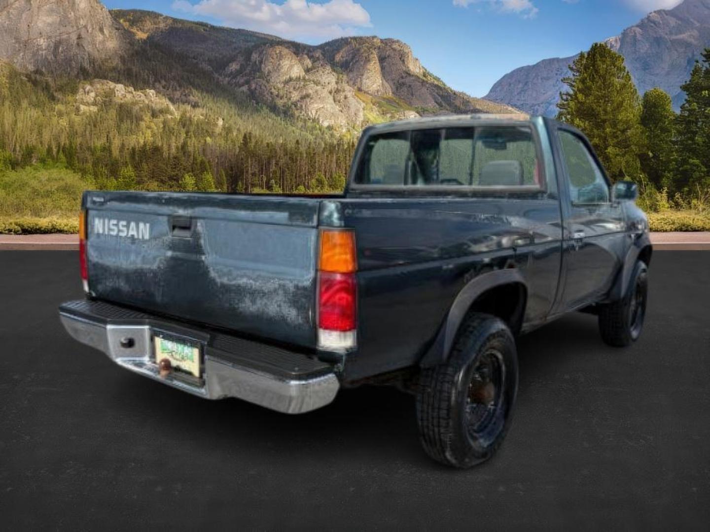 1993 SILVER /CLOTH Nissan 4x4 Truck (1N6SD11Y7PC) with an 24 engine, Manual transmission, located at 1175 N Woodruff Ave, Idaho Falls, ID, 83401, 43.506901, -111.999657 - At Timberline Auto, finding a great deal on your next vehicle is always easy! Our experienced sales staff's goal is to help find you the right vehicle at the right price! Our knowledgeable finance department has options for almost any credit score. We offer extended service contract options to prote - Photo#4
