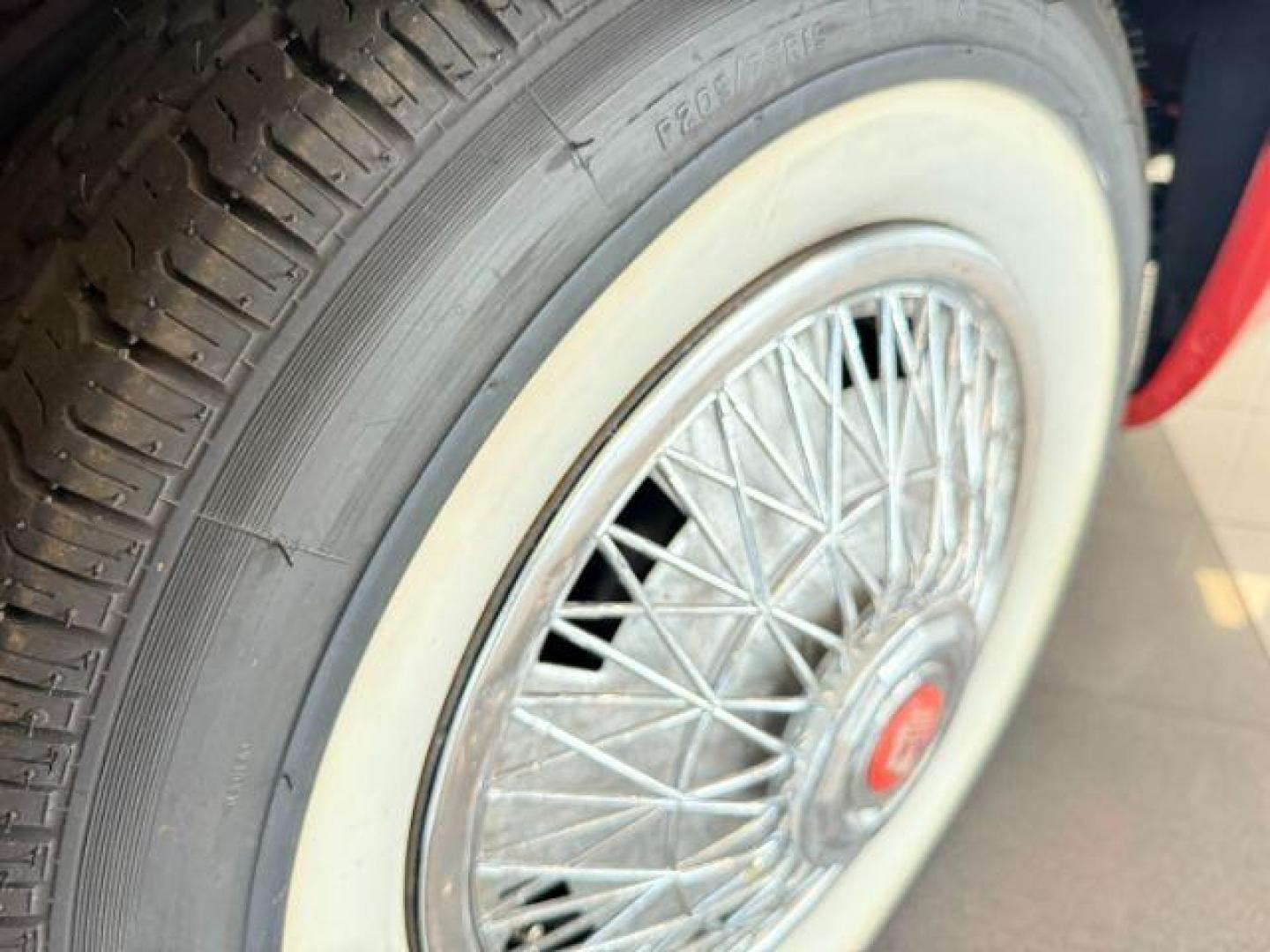 1956 FIESTA RED /VINYL Ford THUNDERBIRD (P6FH135911) , Manual transmission, located at 1175 N Woodruff Ave, Idaho Falls, ID, 83401, 43.506901, -111.999657 - At Timberline Auto, finding a great deal on your next vehicle is always easy! Our experienced sales staff's goal is to help find you the right vehicle at the right price! Our knowledgeable finance department has options for almost any credit score. We offer extended service contract options to prote - Photo#25