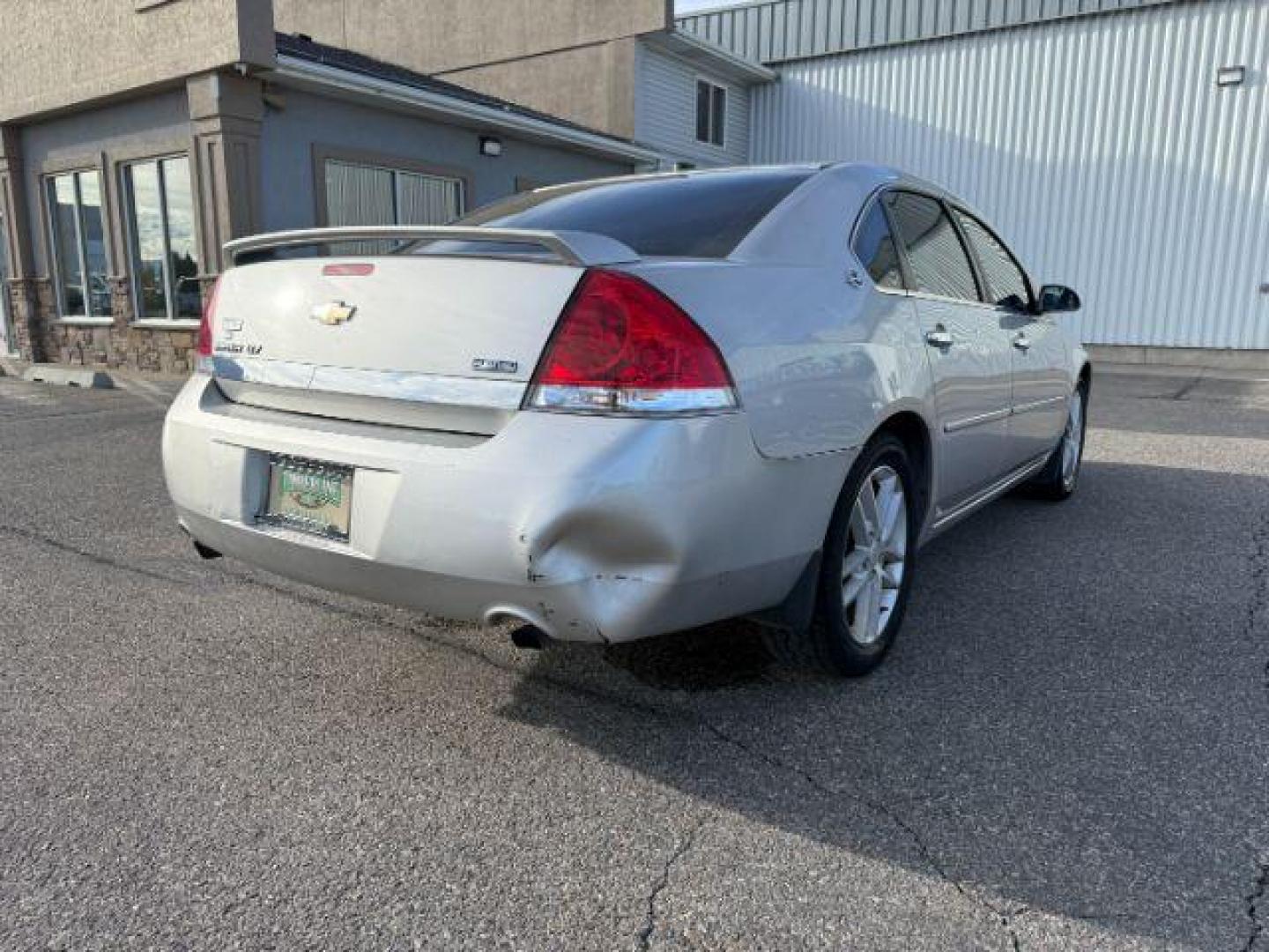 2008 SILVER /Ebony Chevrolet Impala (2G1WU583089) with an 39L V-6 variable valve control engine, Automatic transmission, located at 1175 N Woodruff Ave, Idaho Falls, ID, 83401, 43.506901, -111.999657 - At Timberline Auto, finding a great deal on your next vehicle is always easy! Our experienced sales staff's goal is to help find you the right vehicle at the right price! Our knowledgeable finance department has options for almost any credit score. We offer extended service contract options to prote - Photo#25