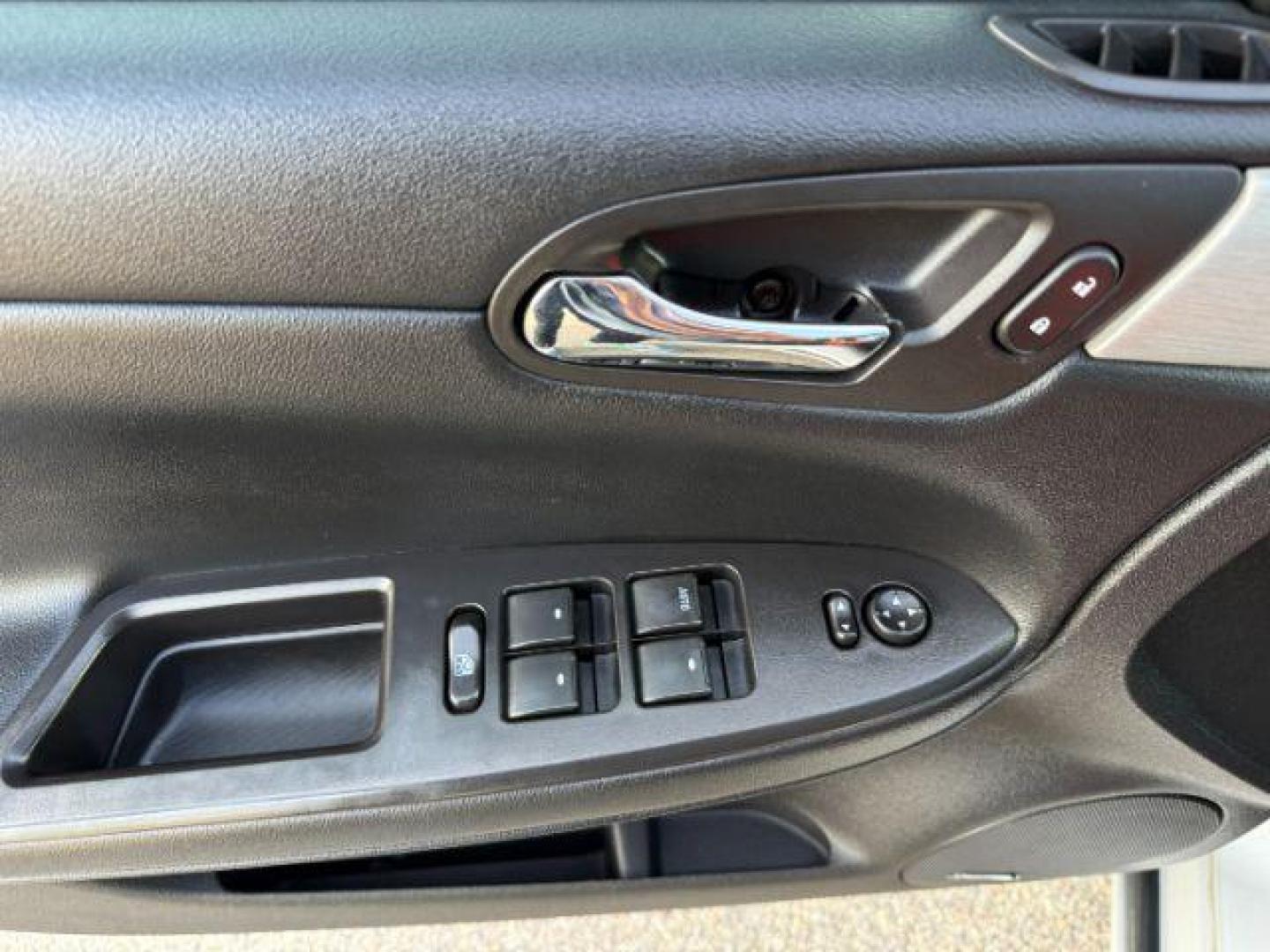 2008 SILVER /Ebony Chevrolet Impala (2G1WU583089) with an 39L V-6 variable valve control engine, Automatic transmission, located at 1175 N Woodruff Ave, Idaho Falls, ID, 83401, 43.506901, -111.999657 - At Timberline Auto, finding a great deal on your next vehicle is always easy! Our experienced sales staff's goal is to help find you the right vehicle at the right price! Our knowledgeable finance department has options for almost any credit score. We offer extended service contract options to prote - Photo#38